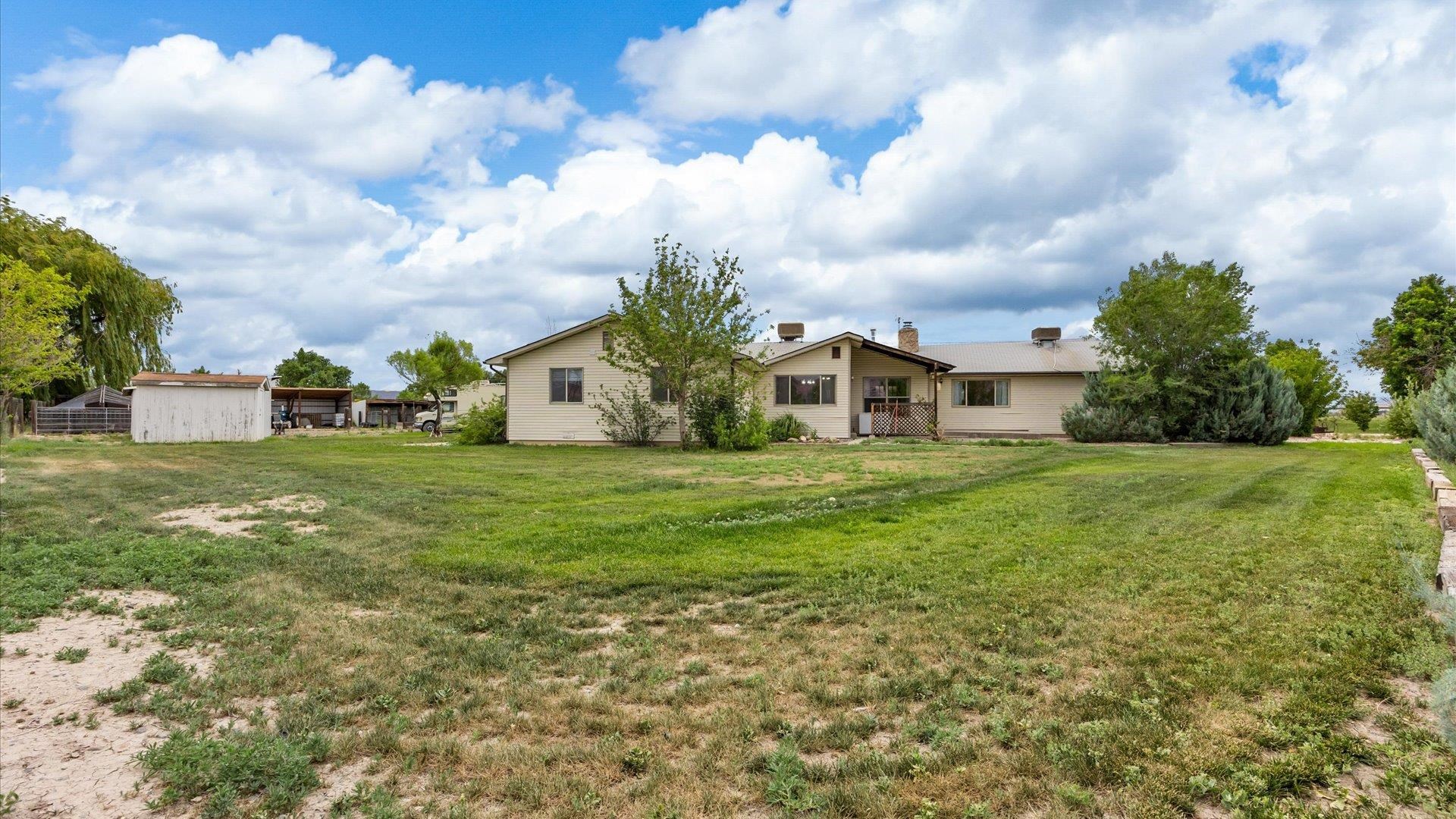 891 20 1/2 Road Property Photo 29
