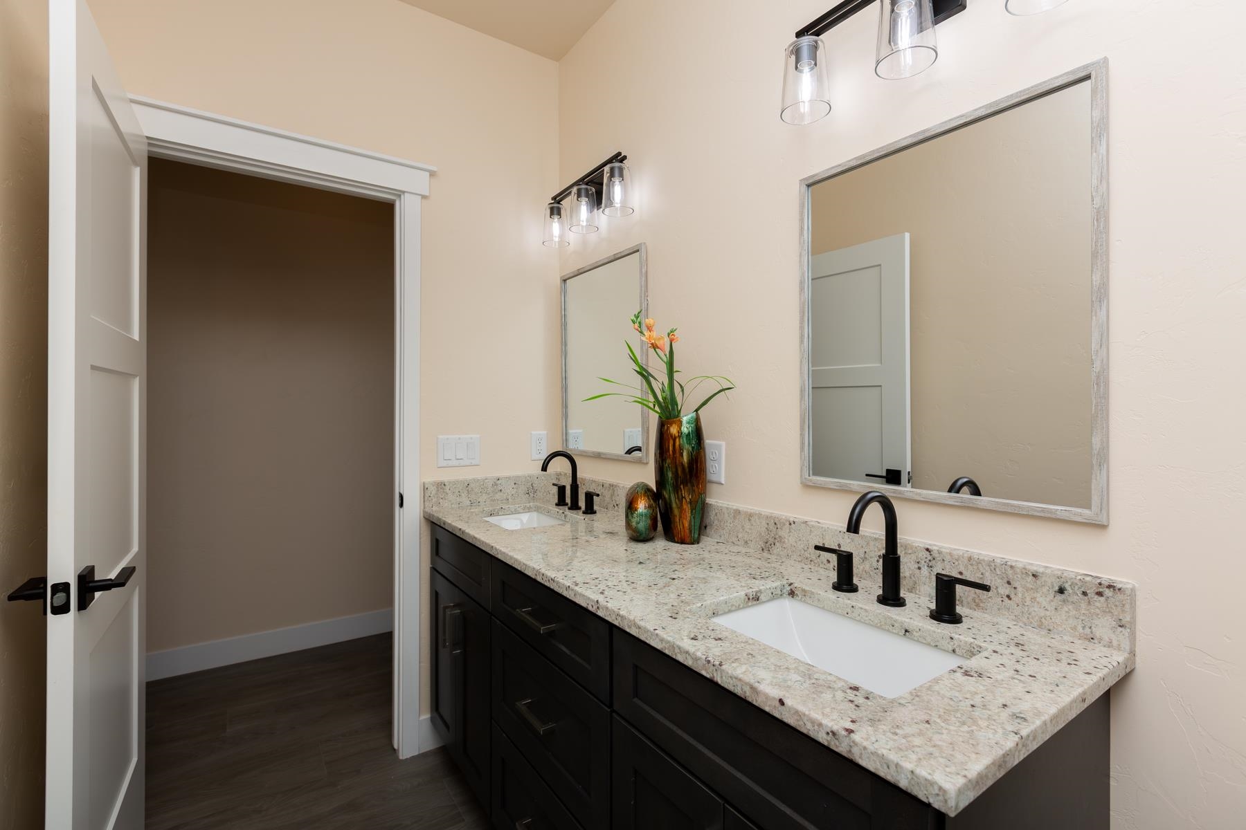 369 Toms Canyon Drive Property Photo 32