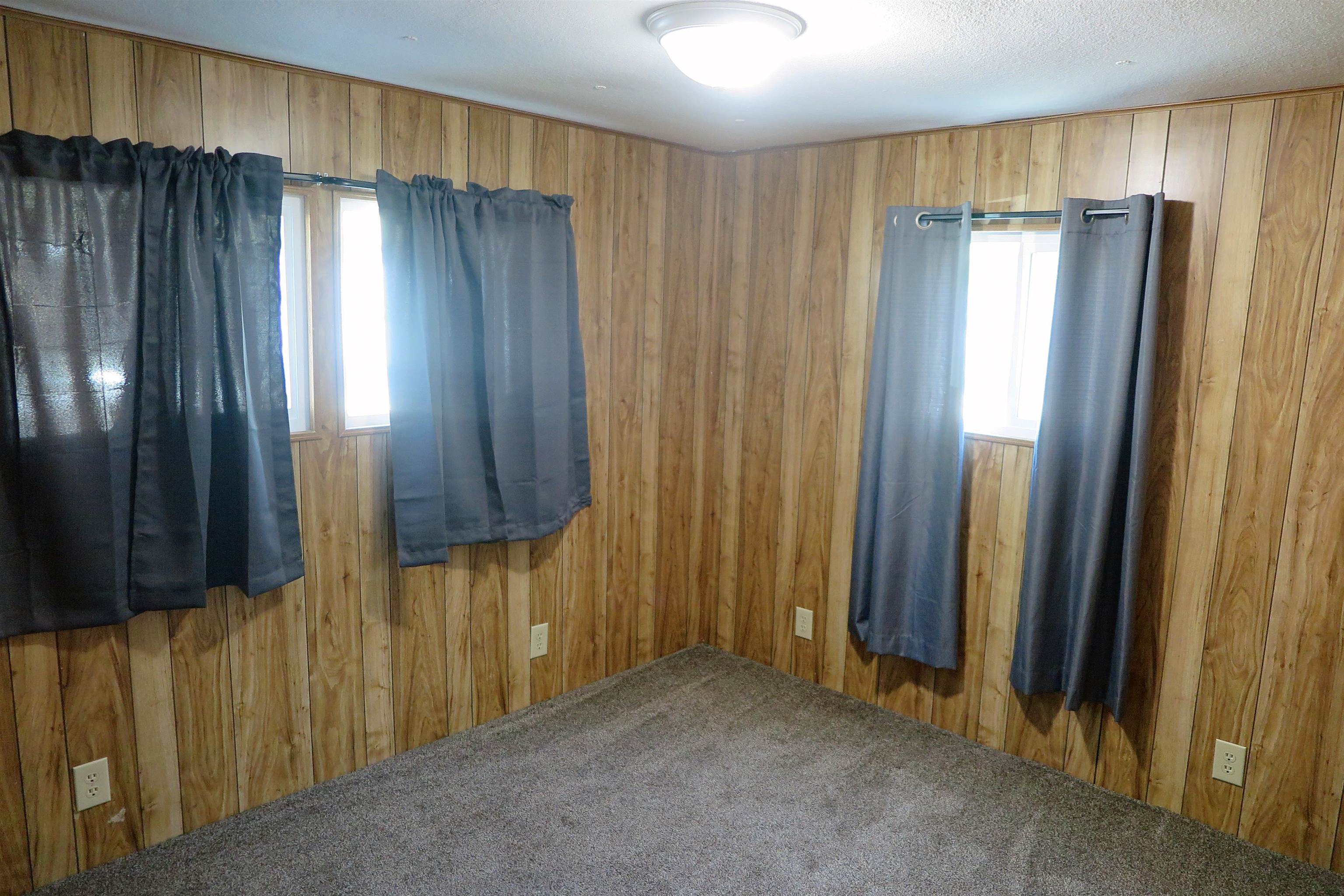 2713 B 1/2 Road Property Photo 9