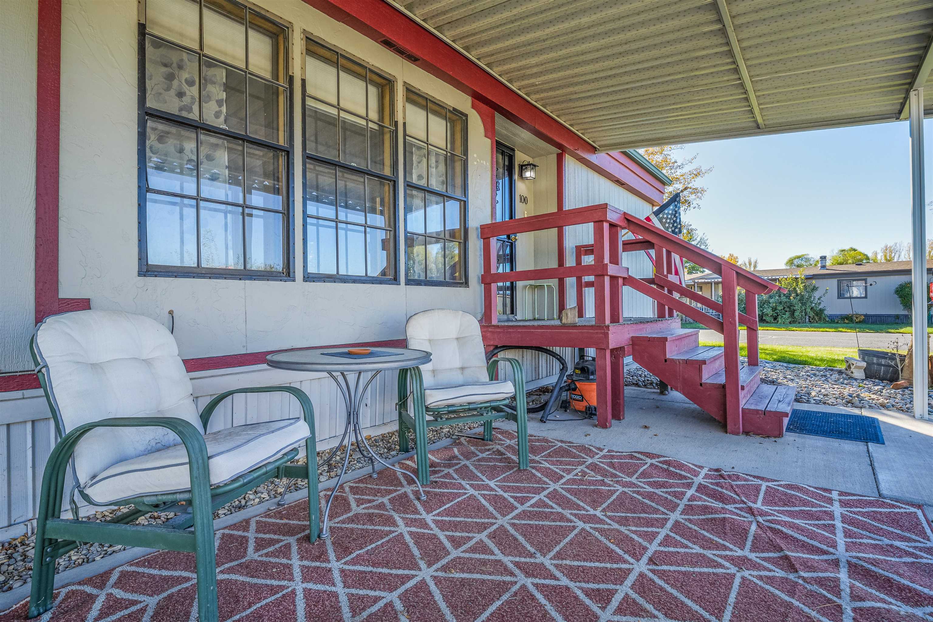3251 E Road Property Photo 5