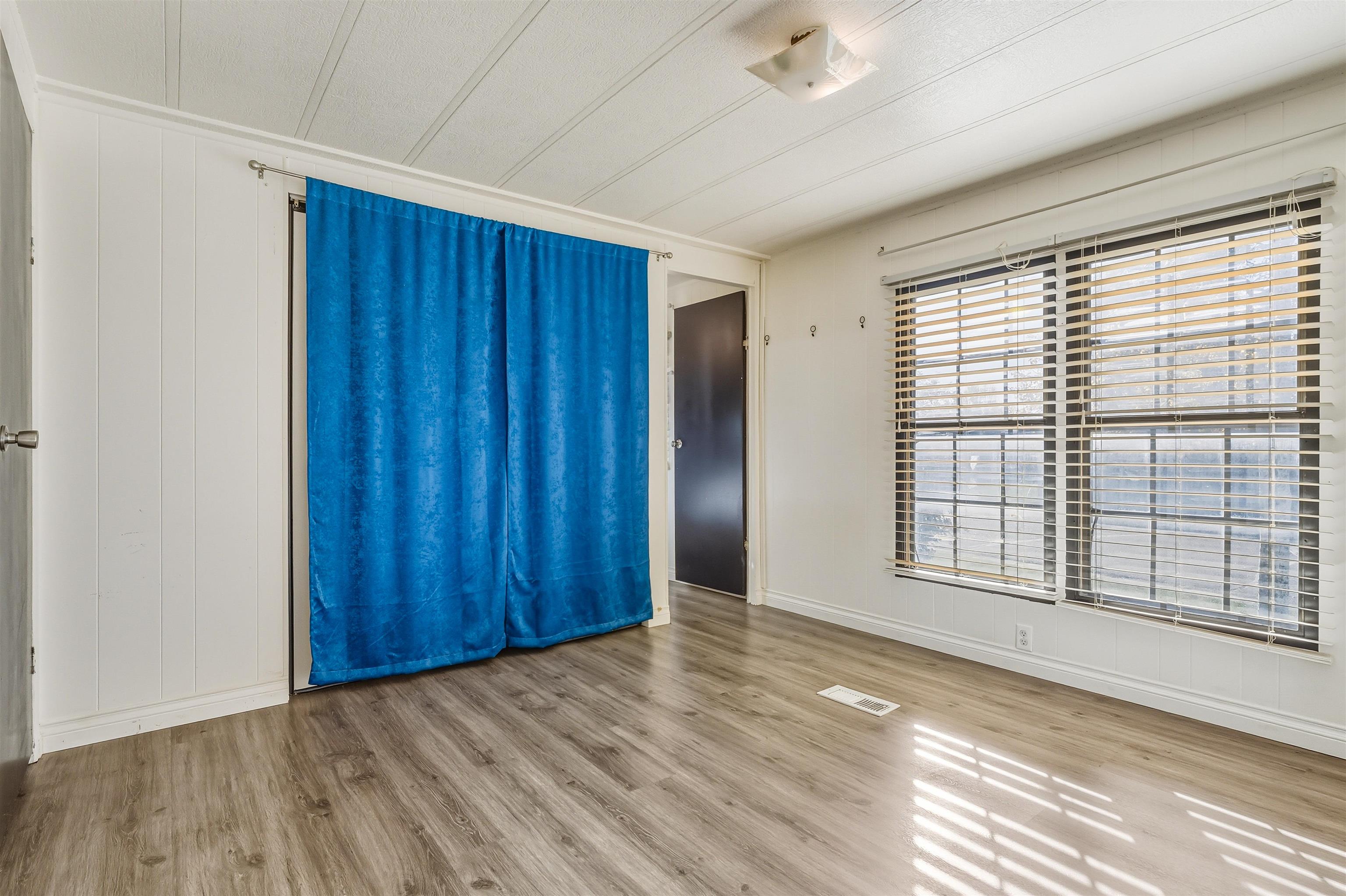 3251 E Road Property Photo 14
