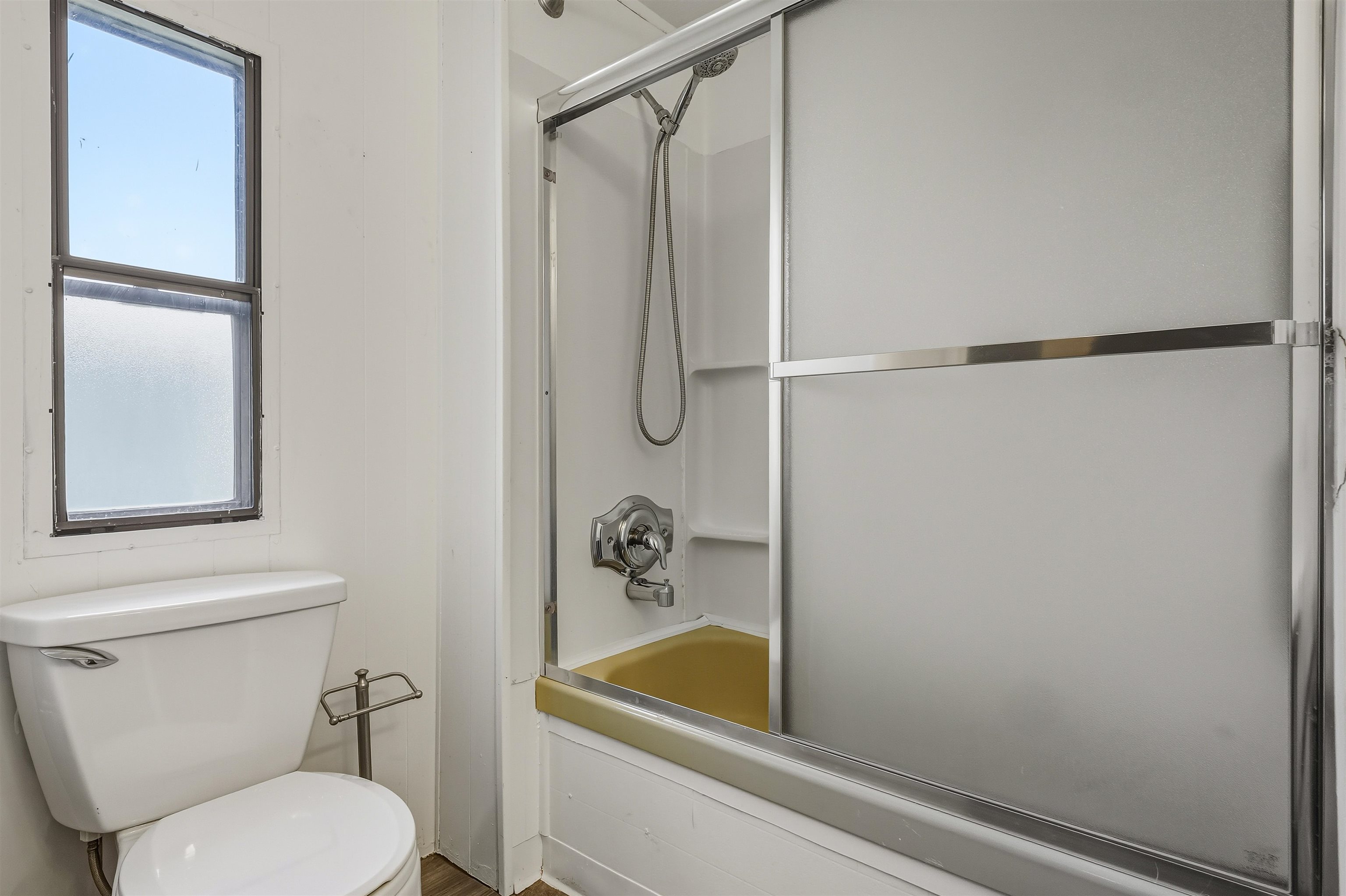 3251 E Road Property Photo 36