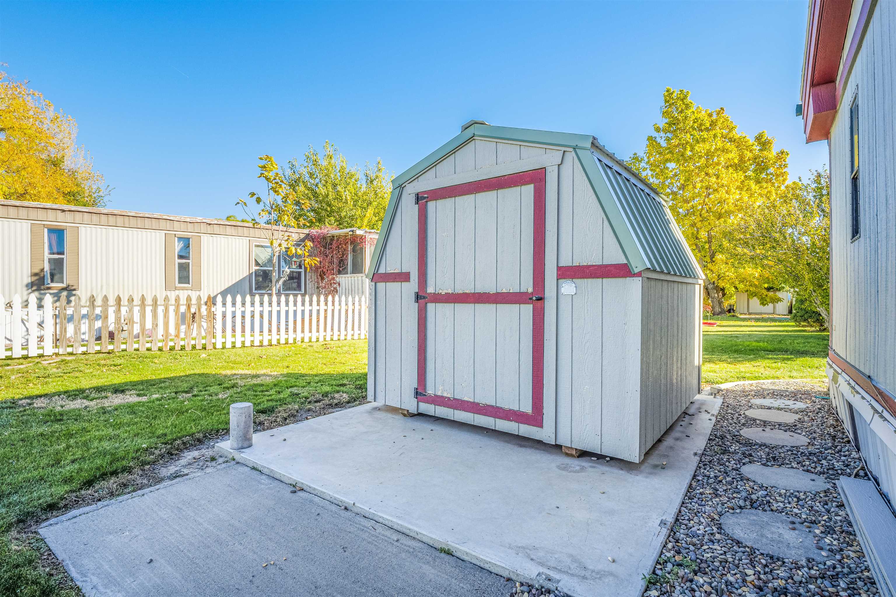 3251 E Road Property Photo 41