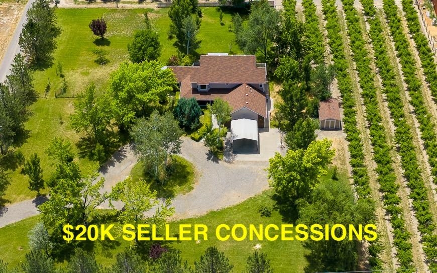 3609 G Road Property Photo 1