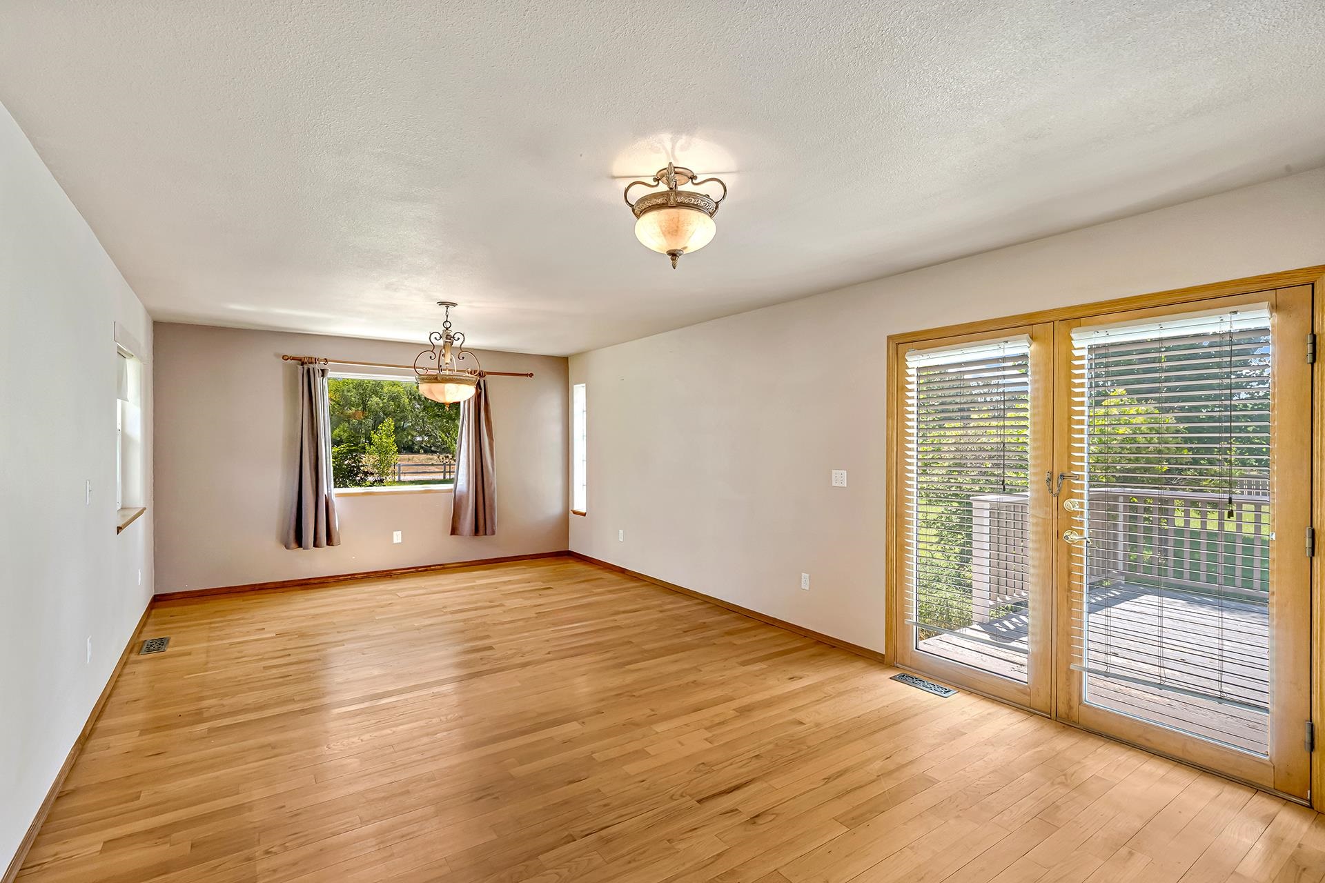 3609 G Road Property Photo 10