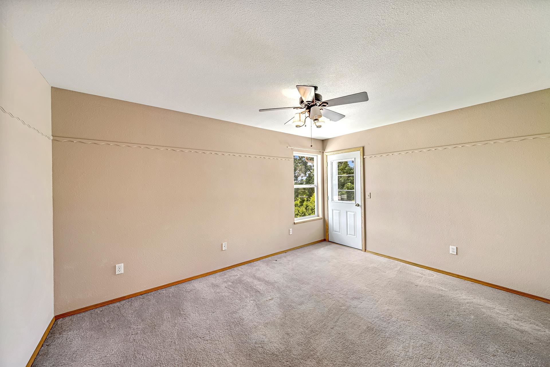 3609 G Road Property Photo 32