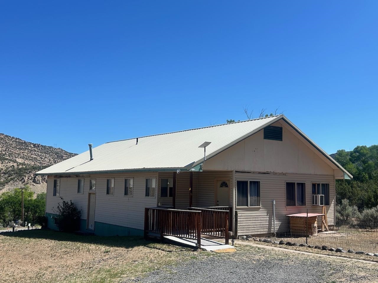 53369 Highway 330 Property Photo 1