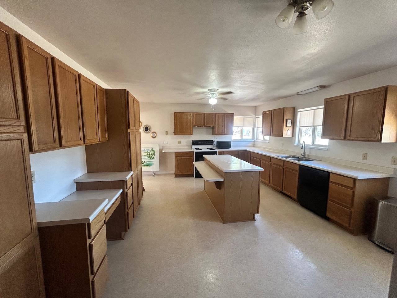 53369 Highway 330 Property Photo 11