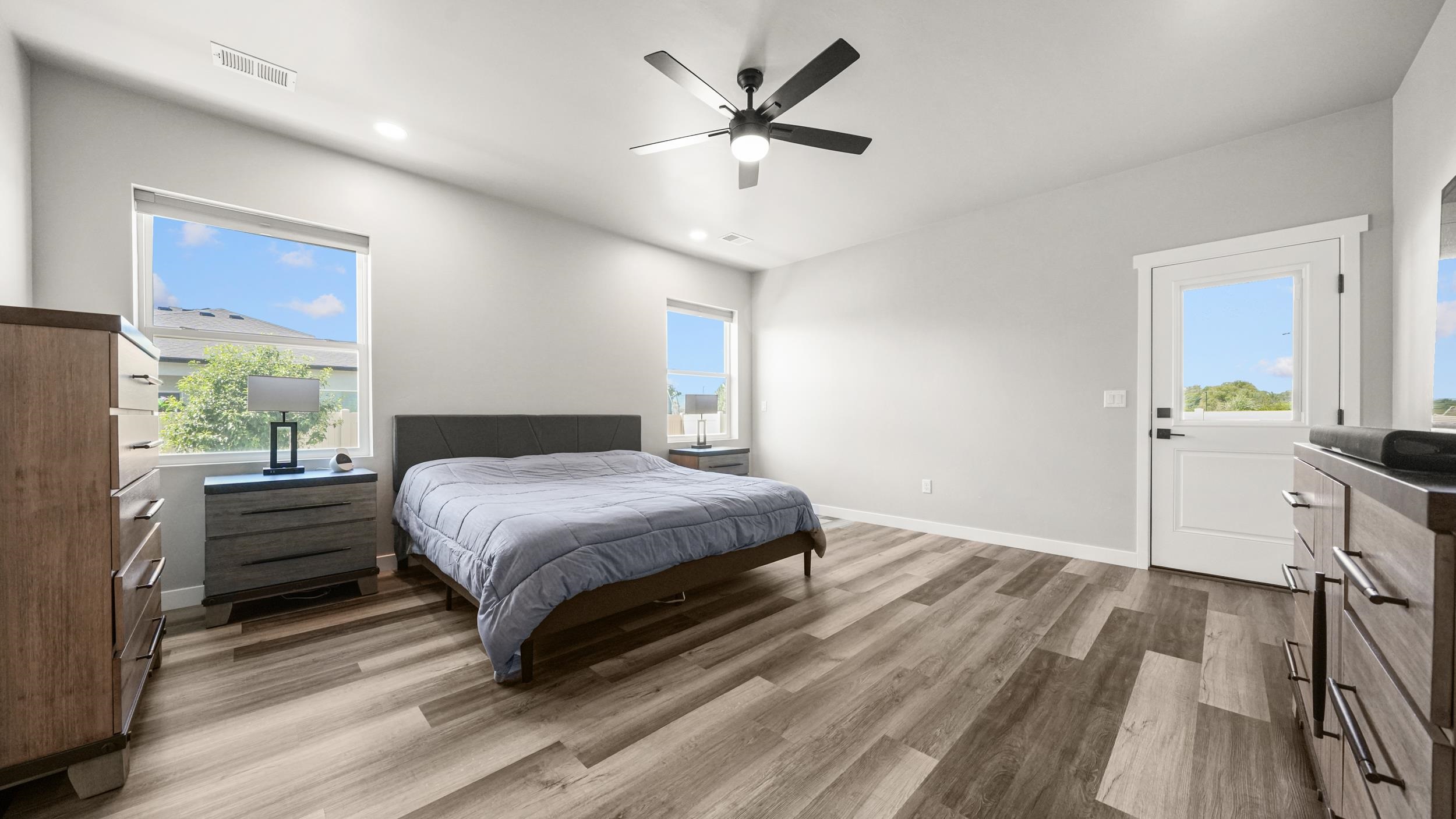 3111 Clyde Court Property Photo 14
