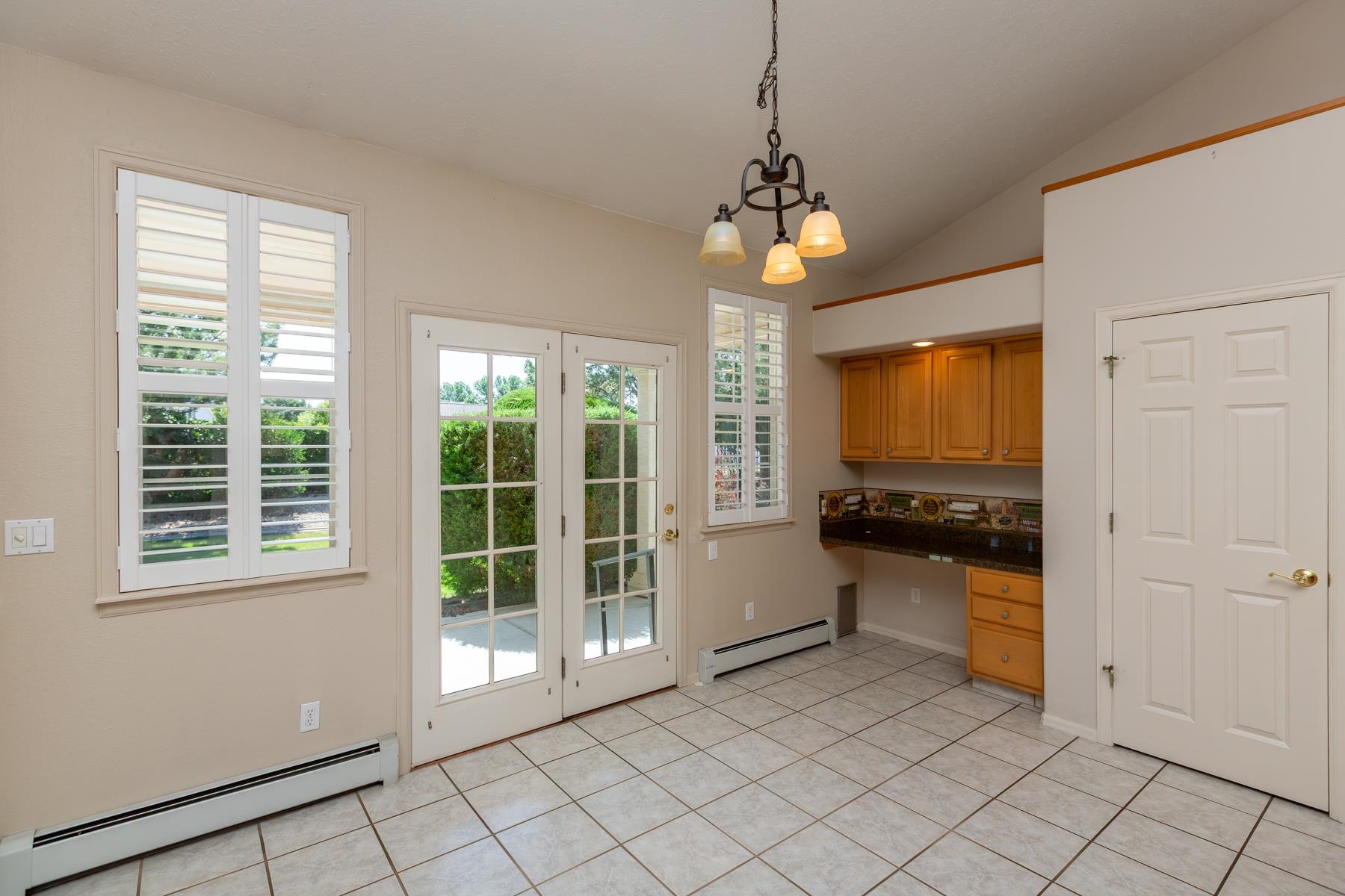680 Moonridge Court Property Photo 13