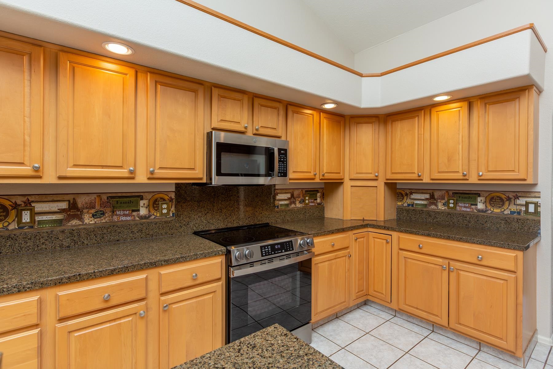 680 Moonridge Court Property Photo 16