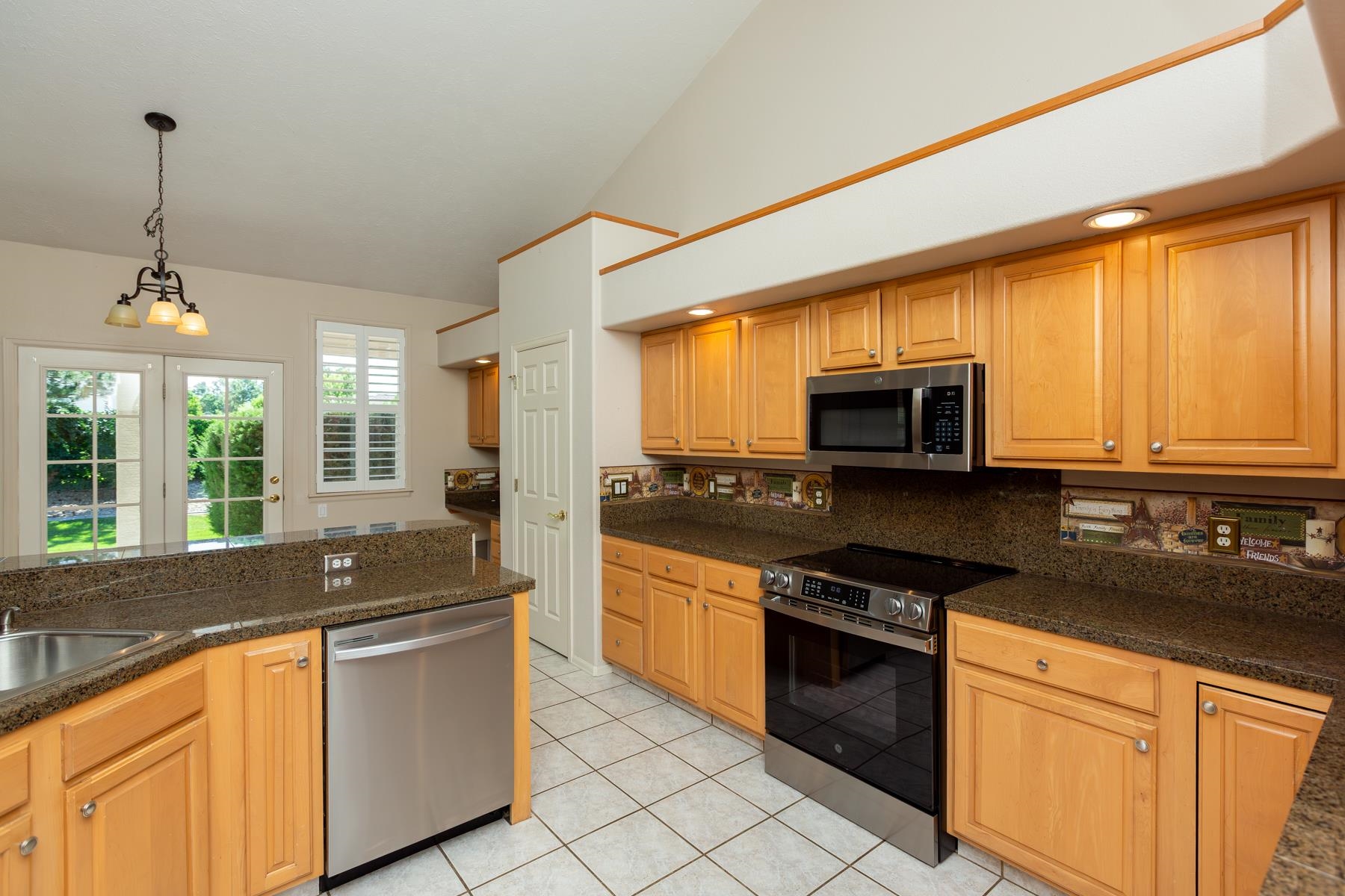680 Moonridge Court Property Photo 20