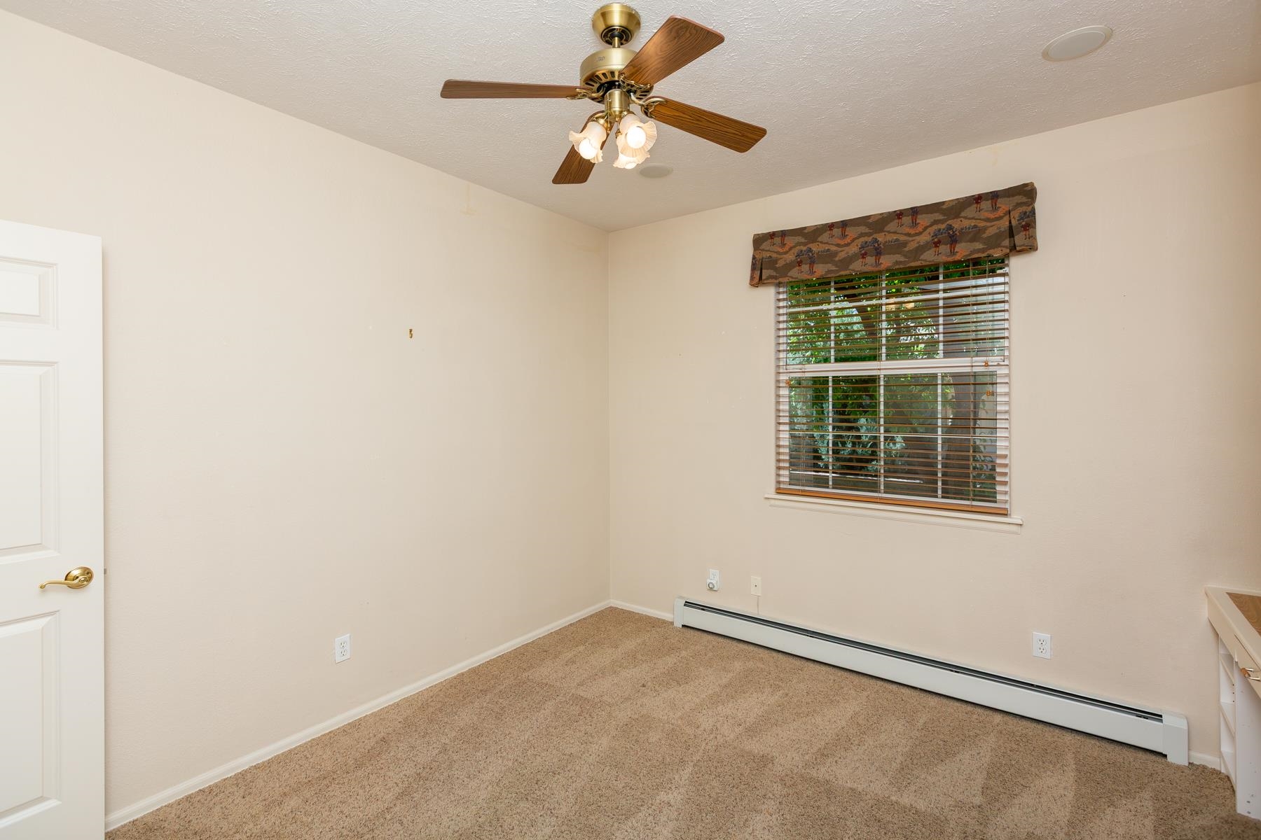 680 Moonridge Court Property Photo 27