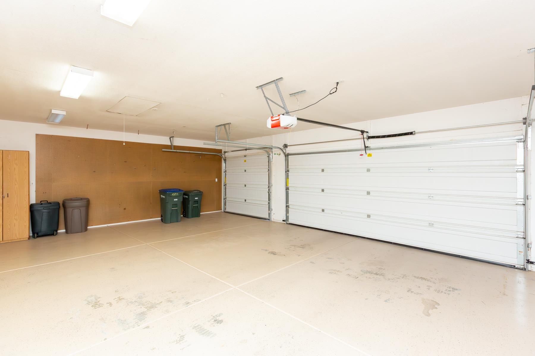 680 Moonridge Court Property Photo 33