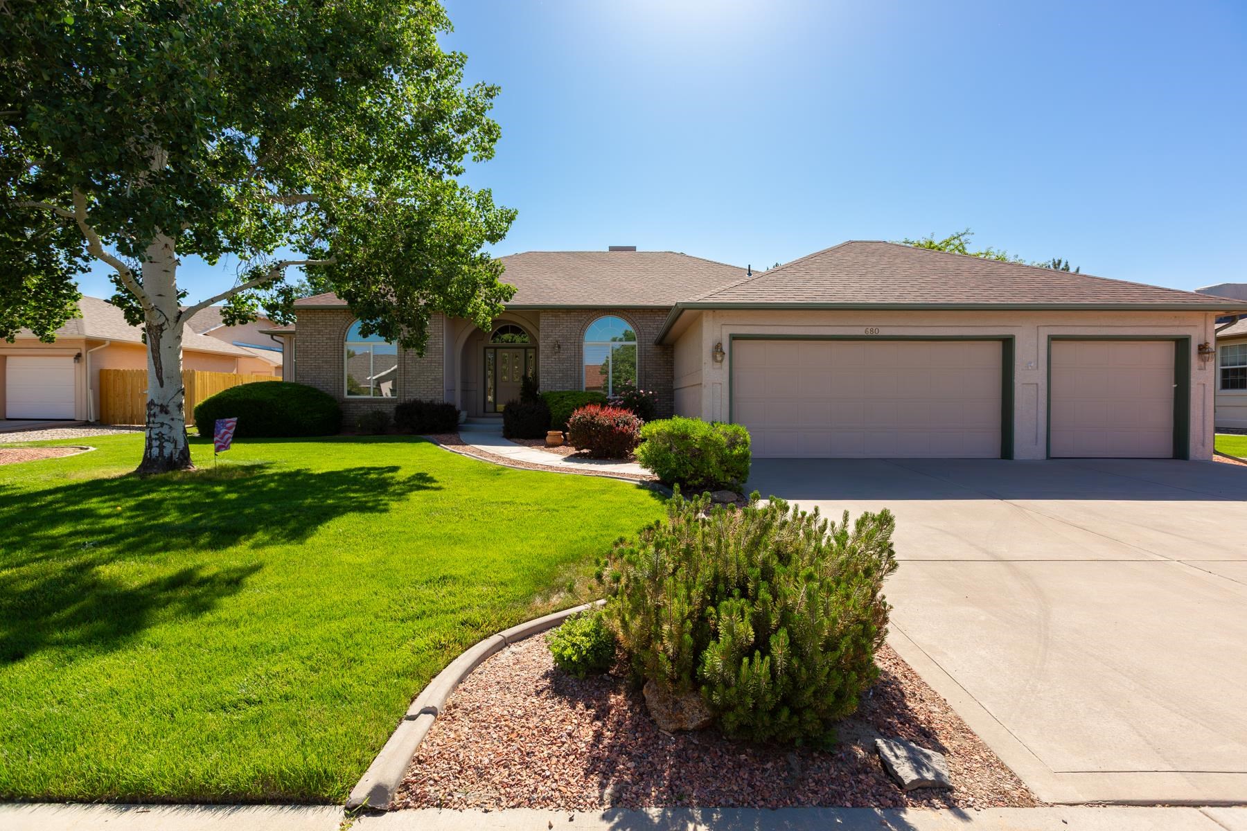 680 Moonridge Court Property Photo 41