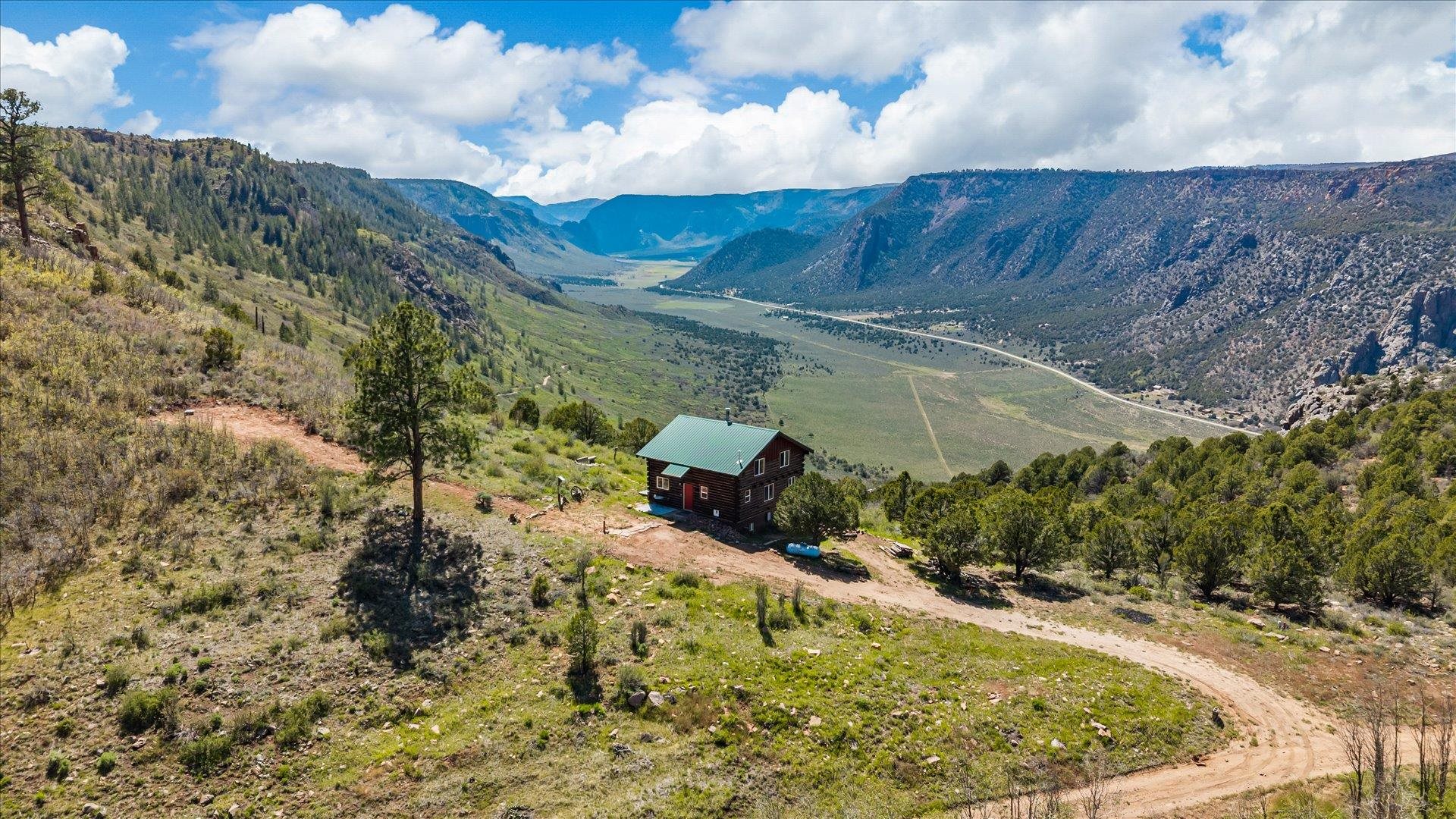 7515 Uncompahgre Divide Road Property Photo 1