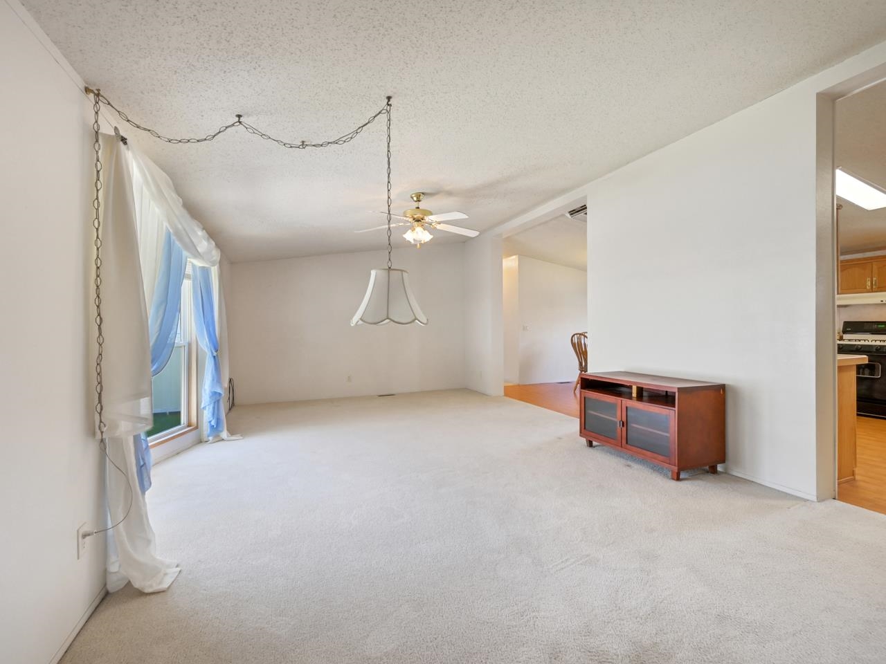 435 32 Road Property Photo 2