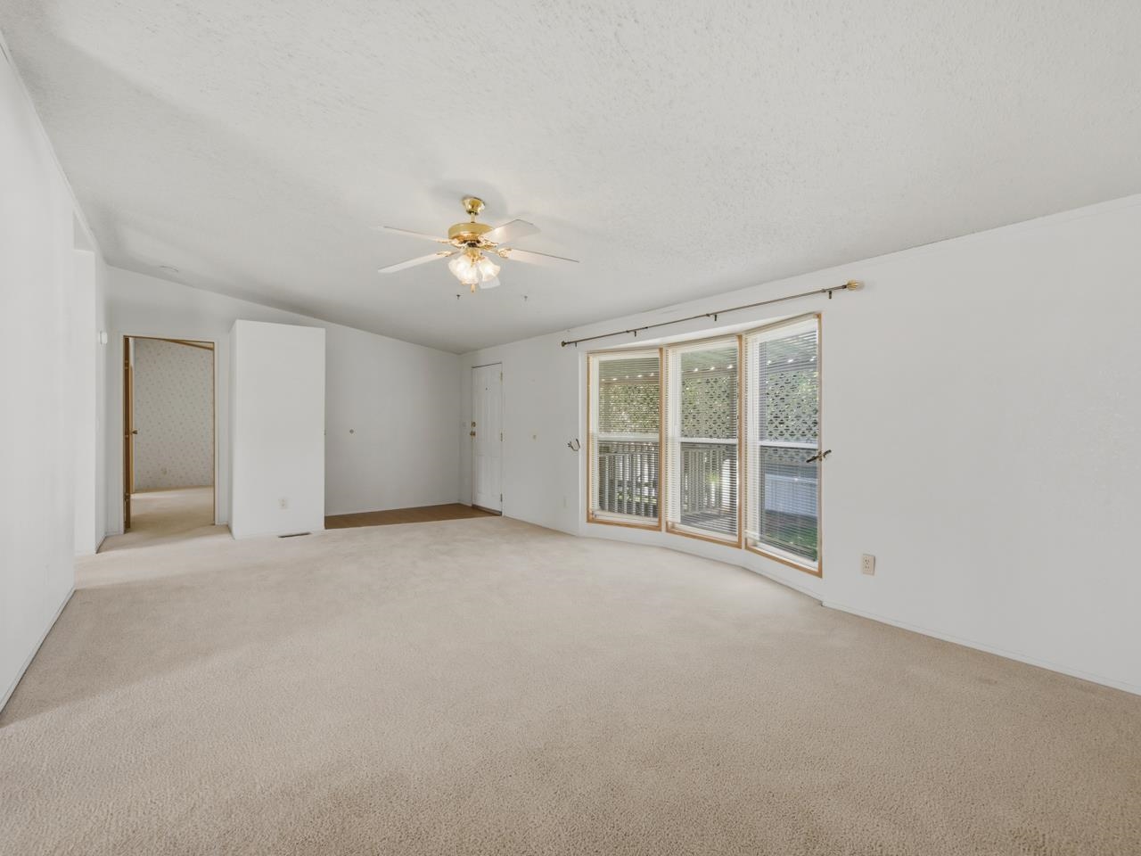 435 32 Road Property Photo 3