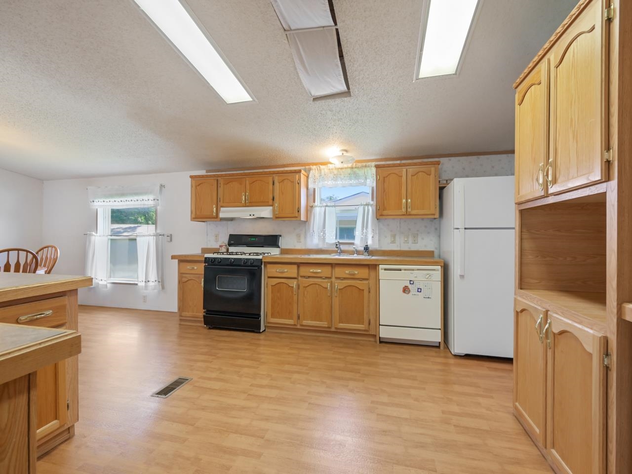435 32 Road Property Photo 6