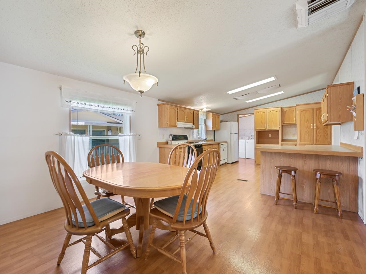 435 32 Road Property Photo 9
