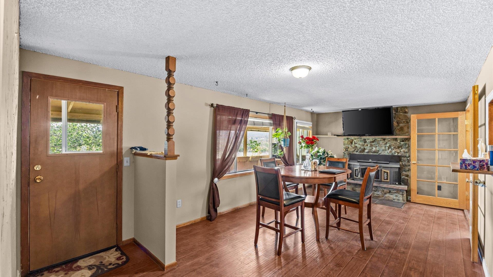 20649 Highway 65 Property Photo 9