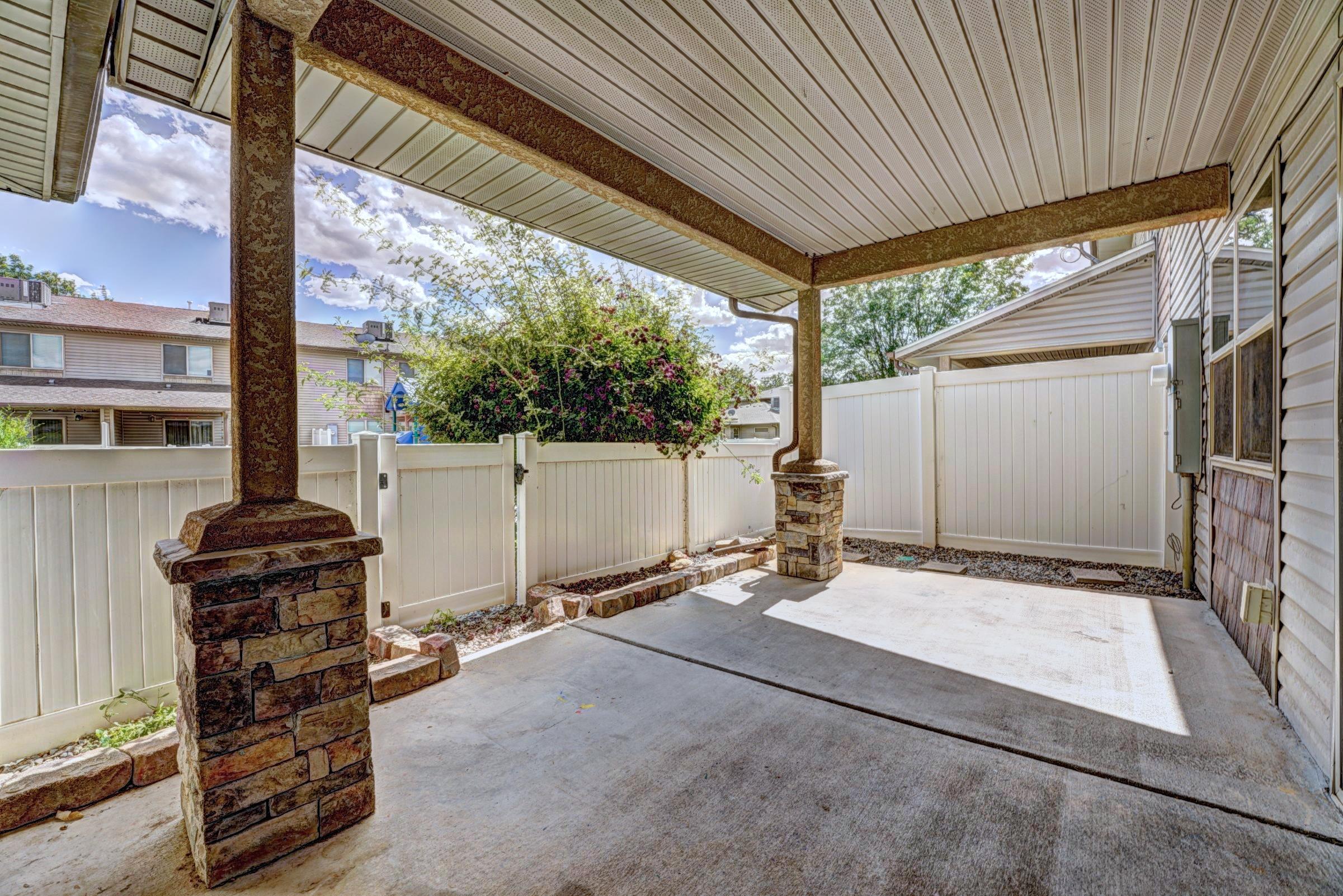 2471 Theresea Lane Property Photo 13