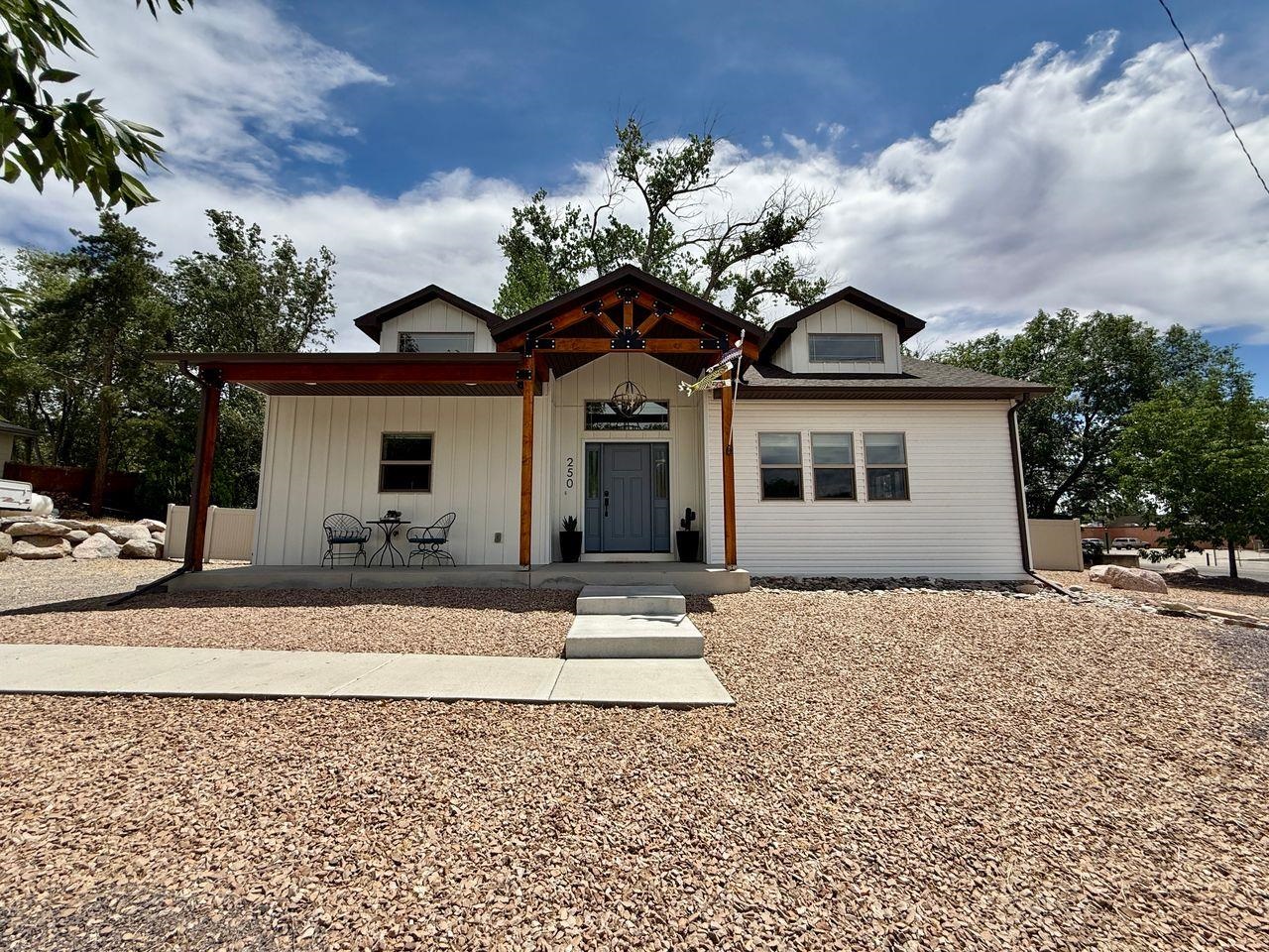 250 Lorey Drive Property Photo 1