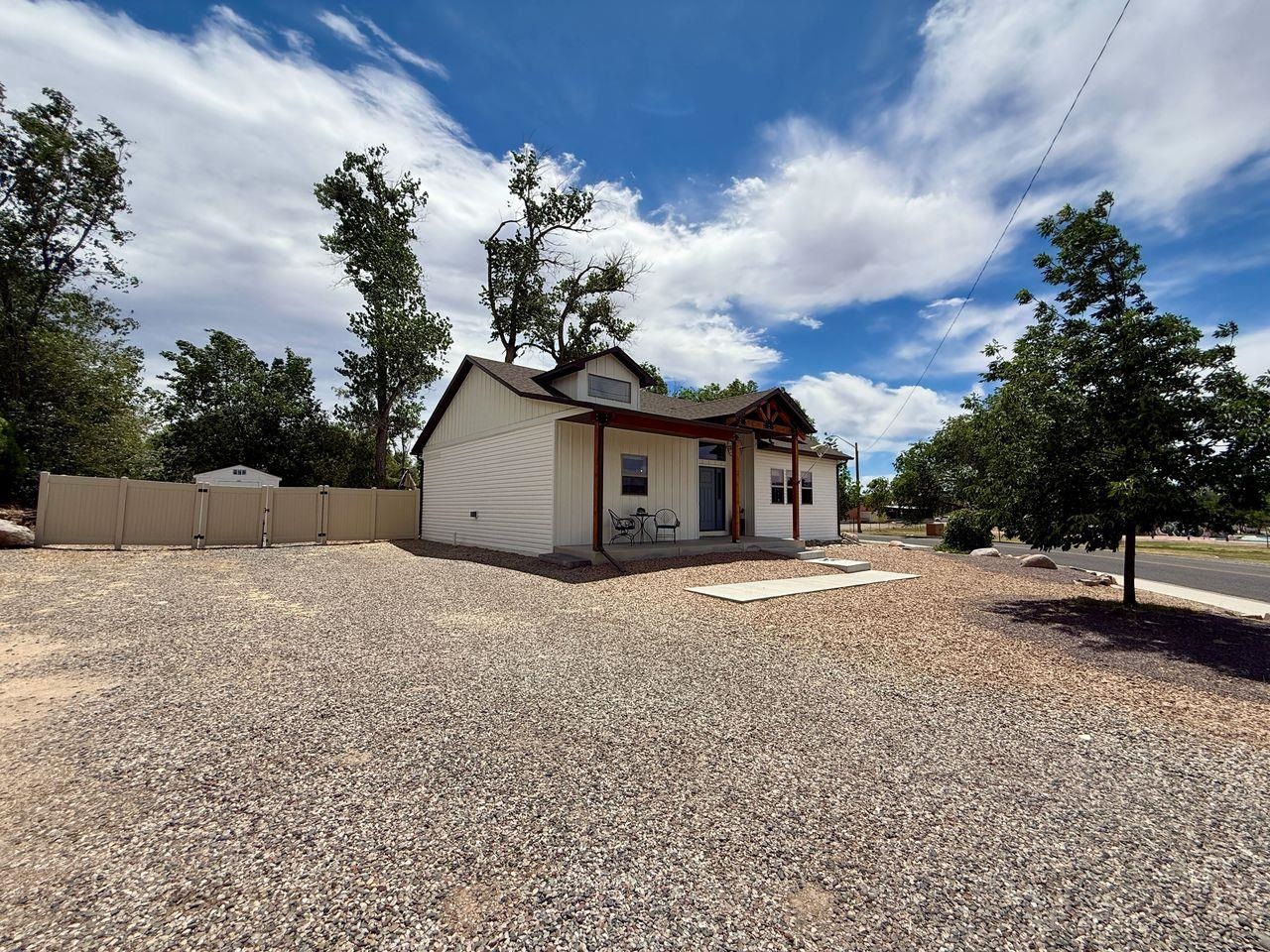 250 Lorey Drive Property Photo 3