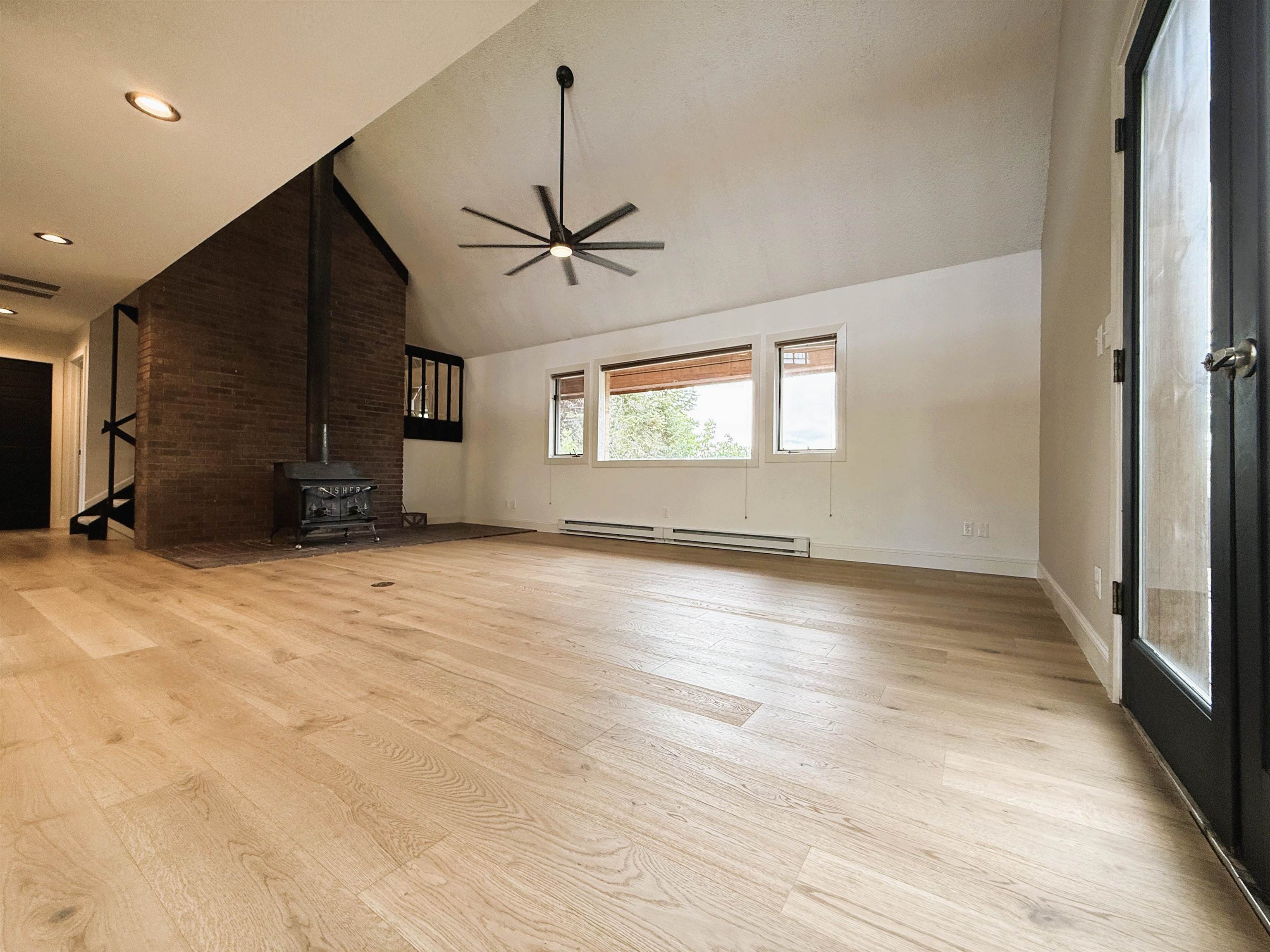 137 Pinyon Circle Property Photo 8