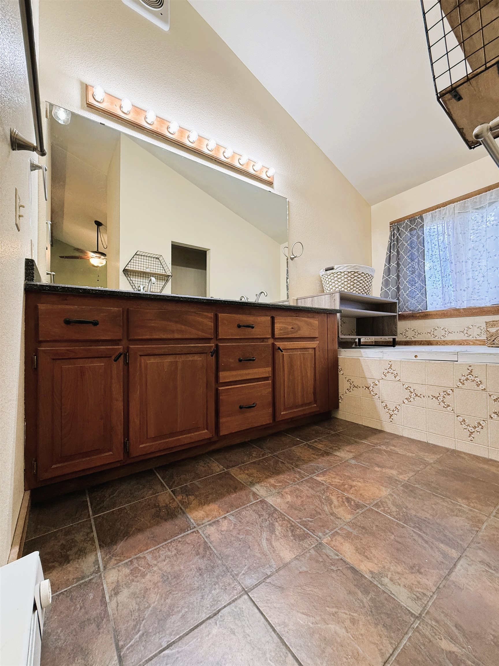 137 Pinyon Circle Property Photo 29