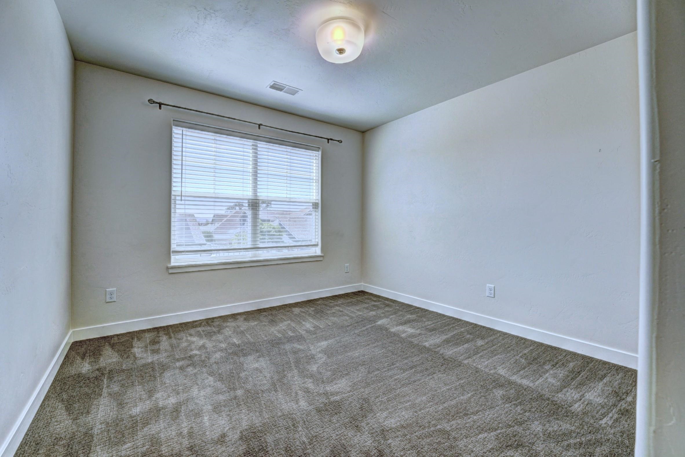 676 High Pines Lane Property Photo 32