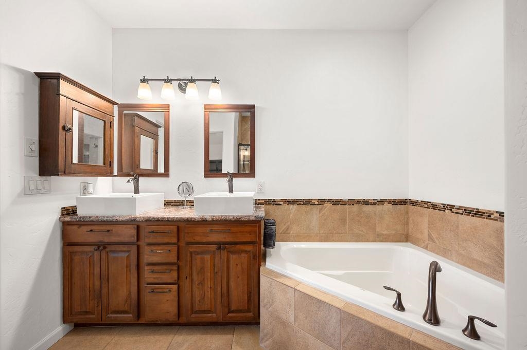 1616 Powis Lane Property Photo 15