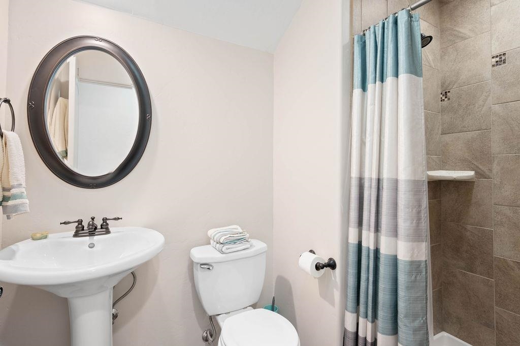 1616 Powis Lane Property Photo 23