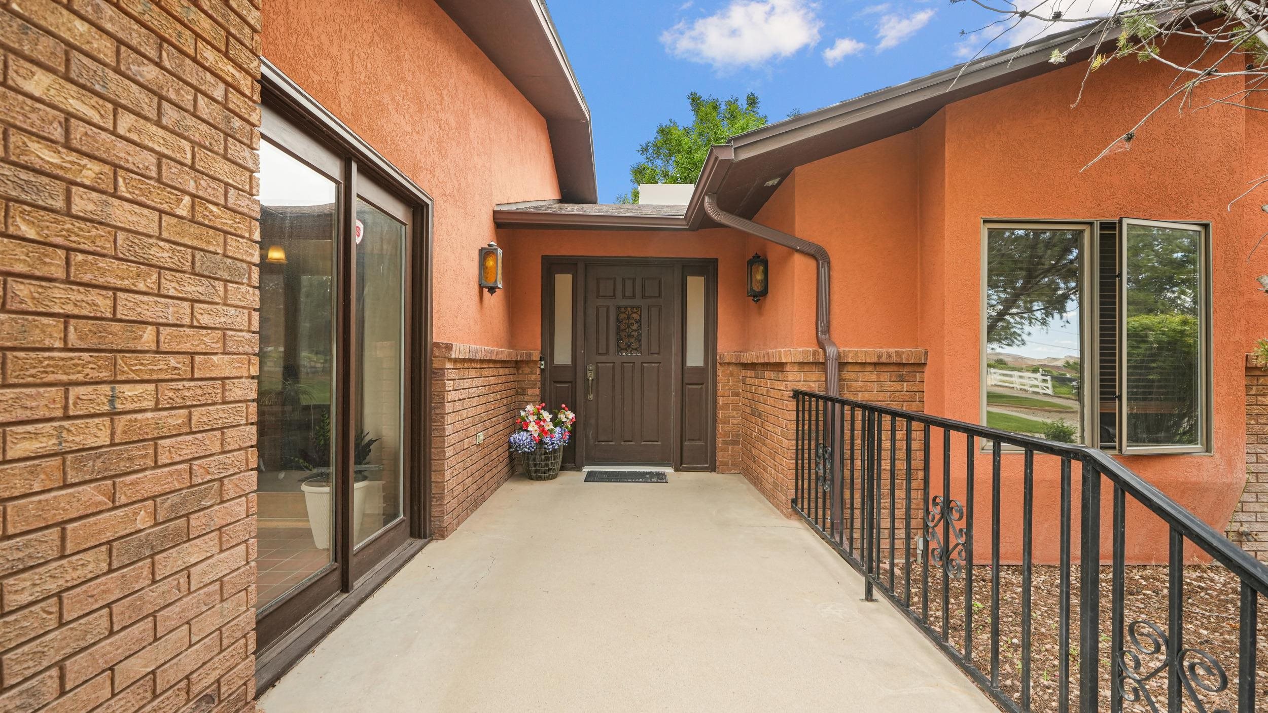 2084 Broadway Property Photo 4