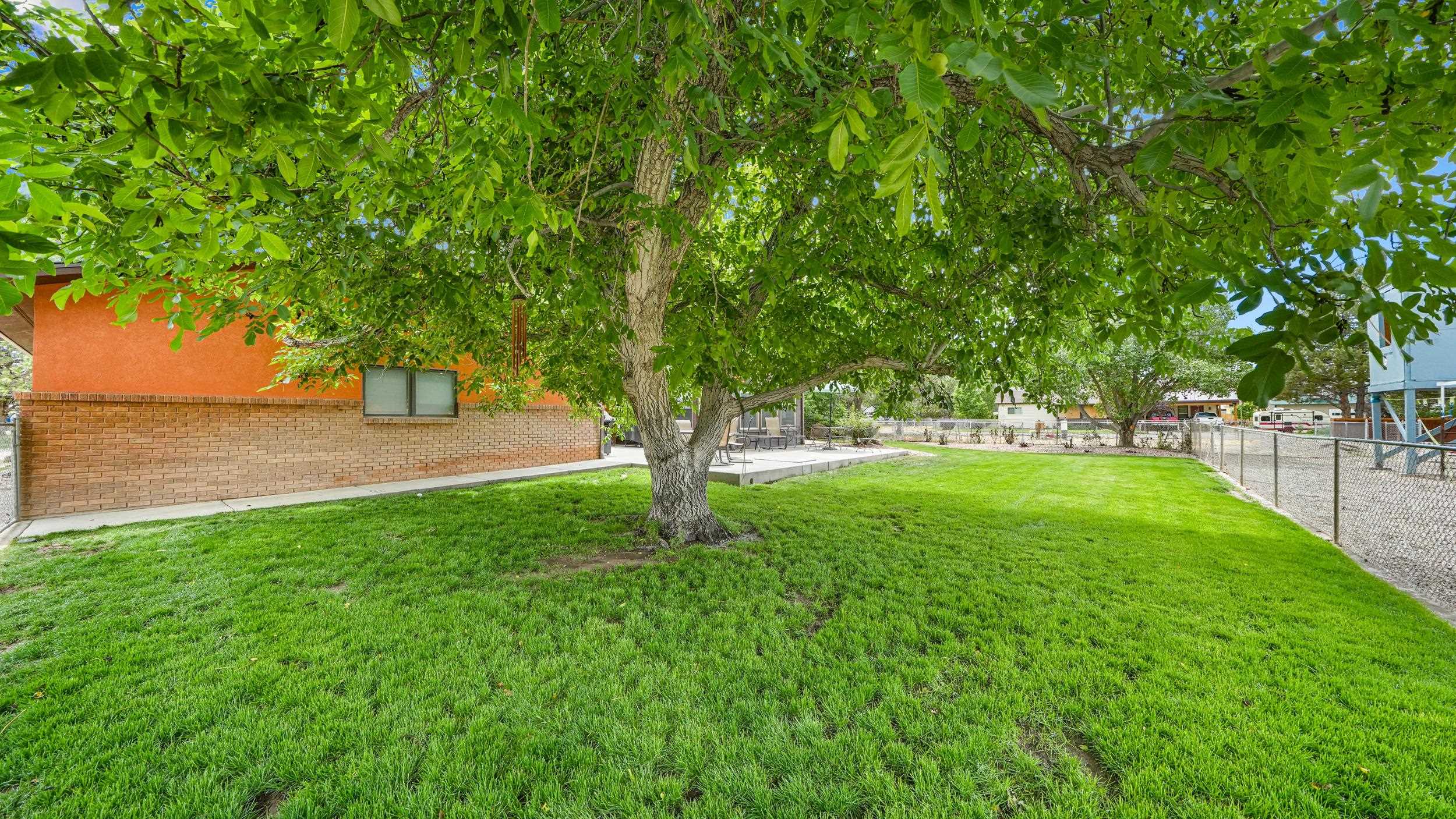 2084 Broadway Property Photo 31