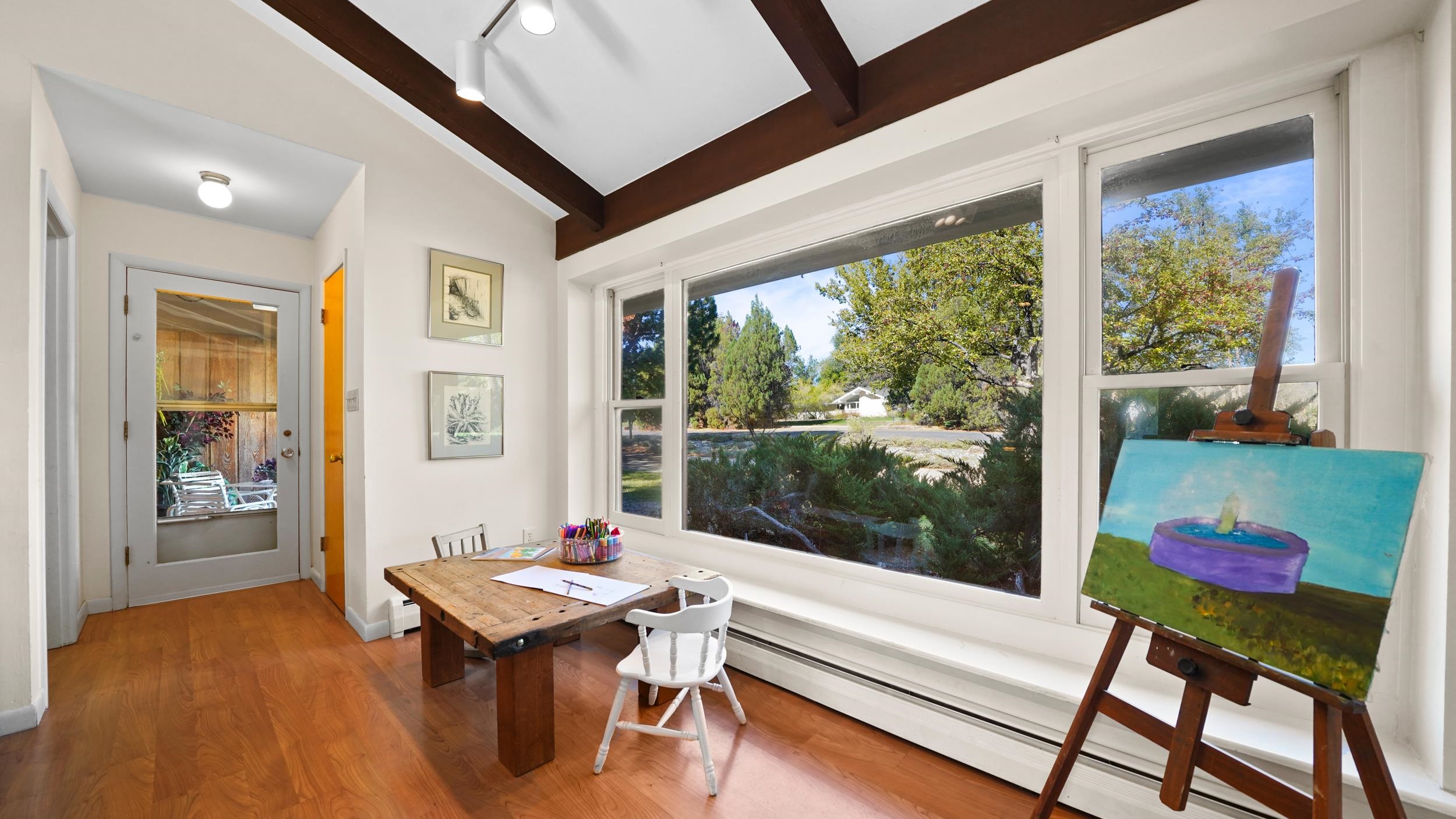 698 Round Hill Drive Property Photo 14