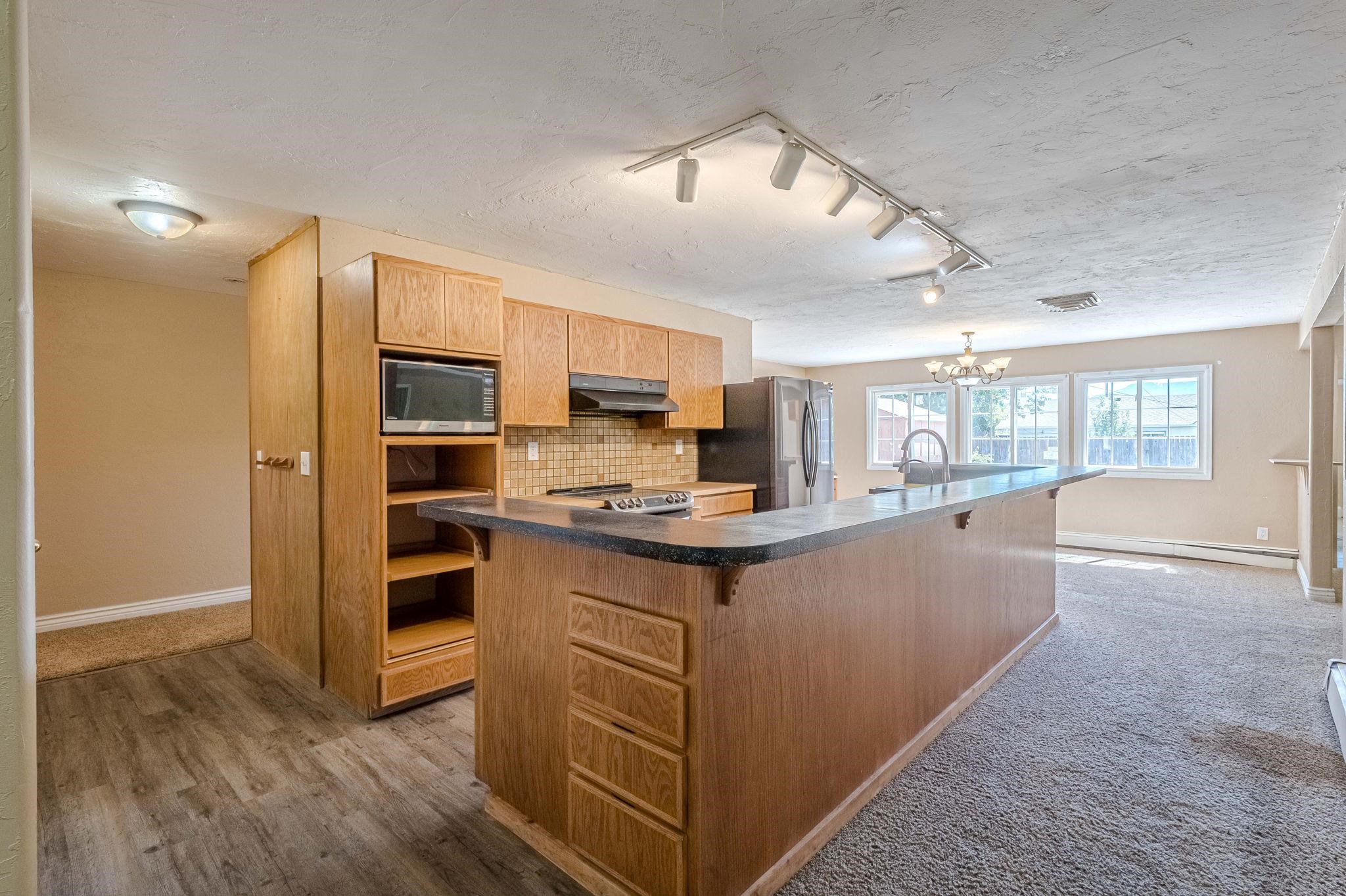 428 1/2 Doris Road Property Photo 5