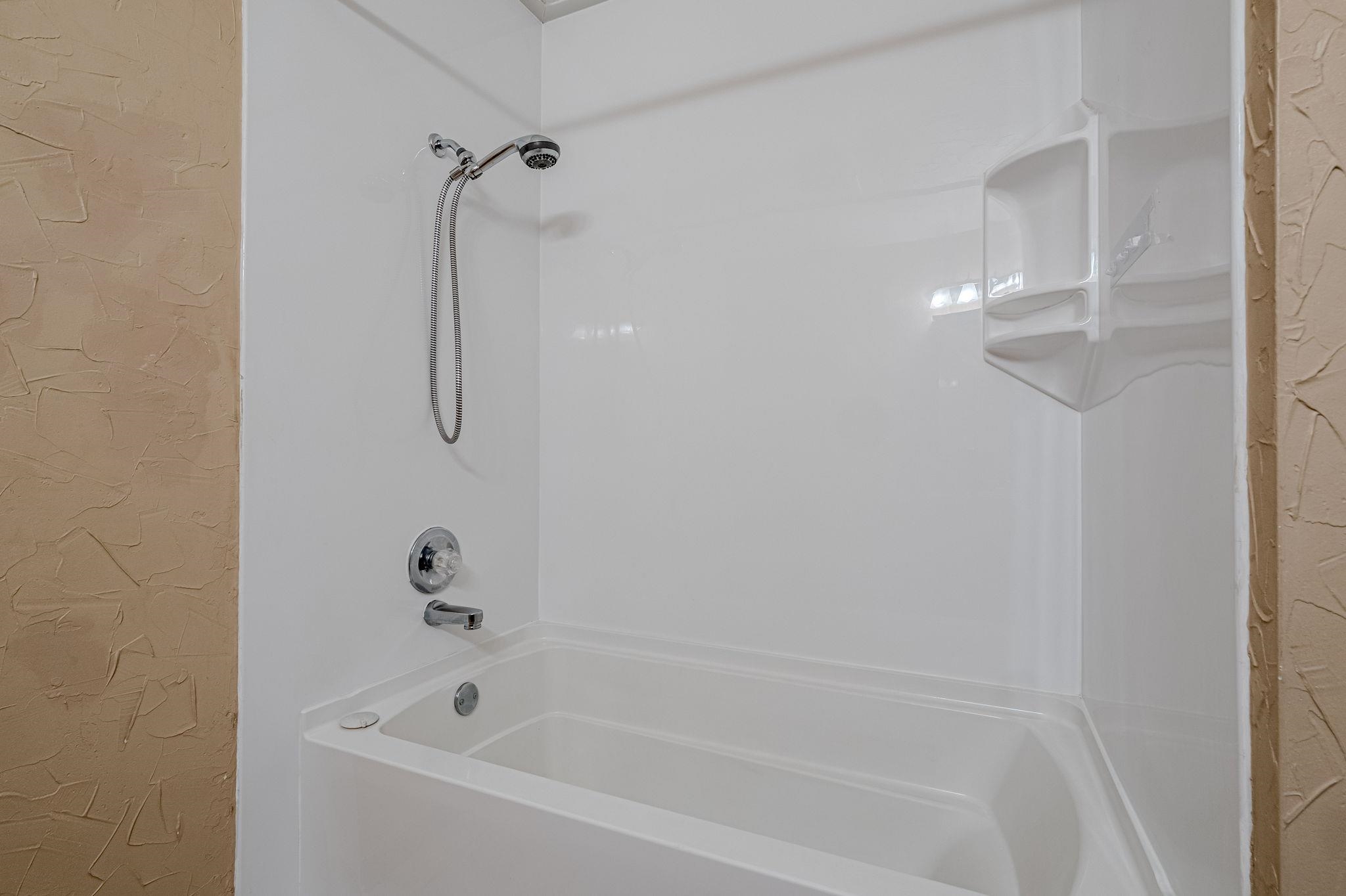 428 1/2 Doris Road Property Photo 28