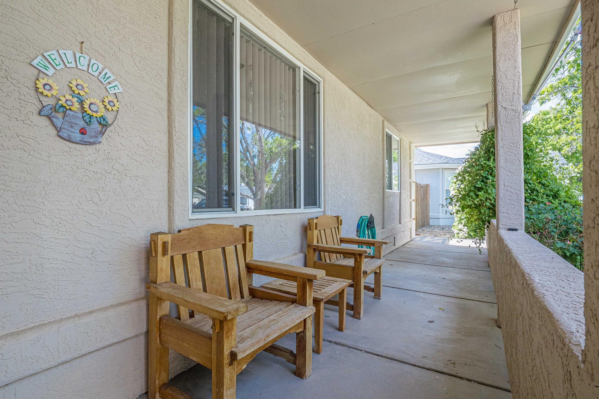 542 N Willow Street Property Photo 7