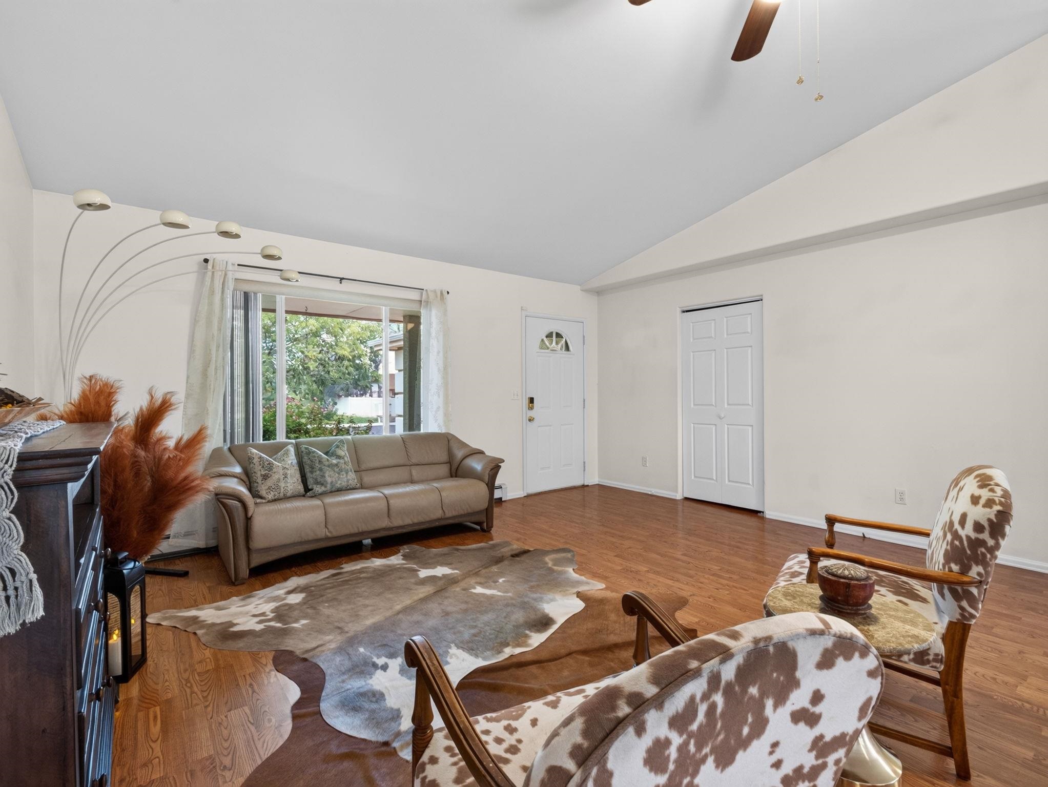 542 N Willow Street Property Photo 10