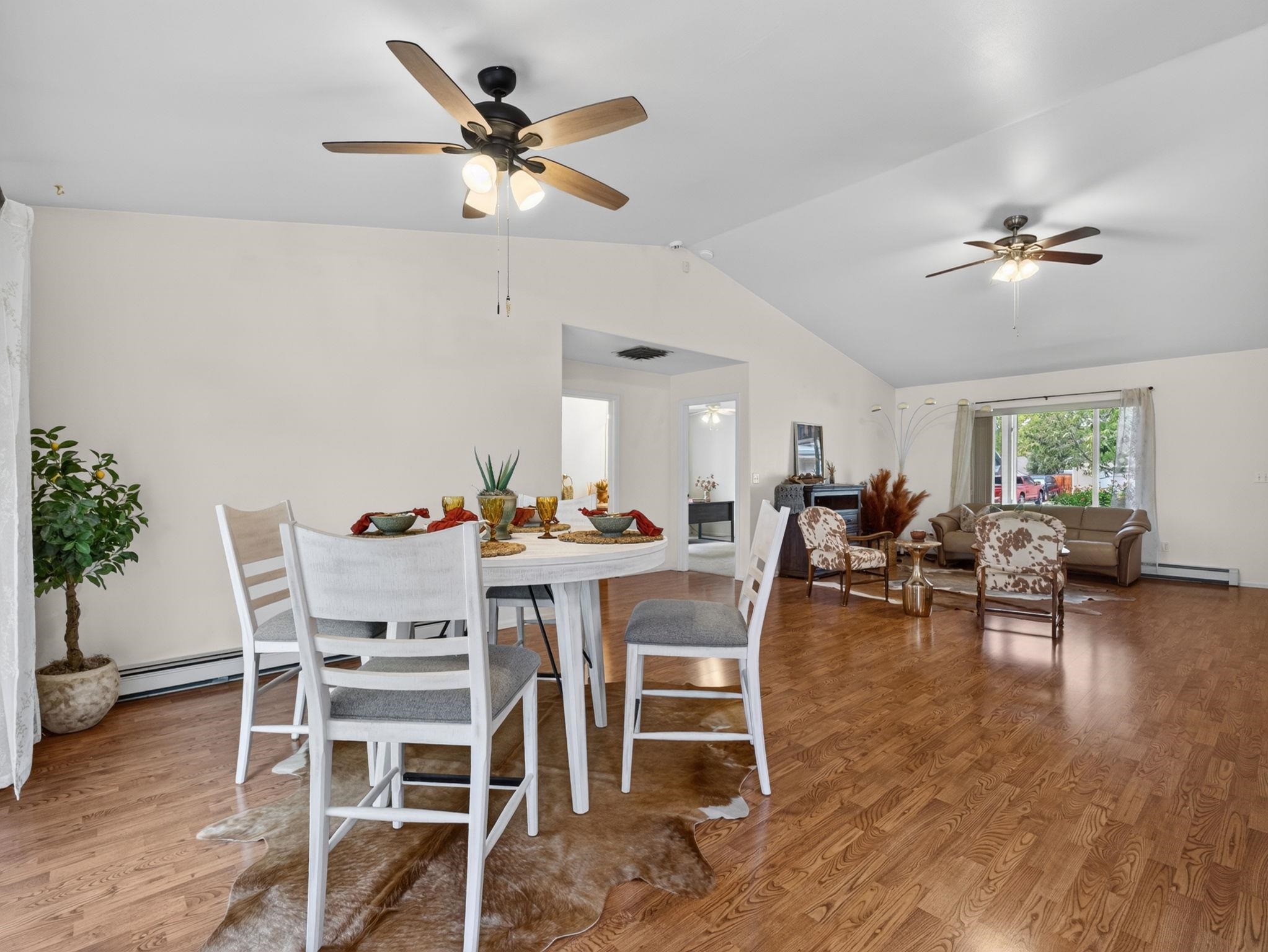 542 N Willow Street Property Photo 14