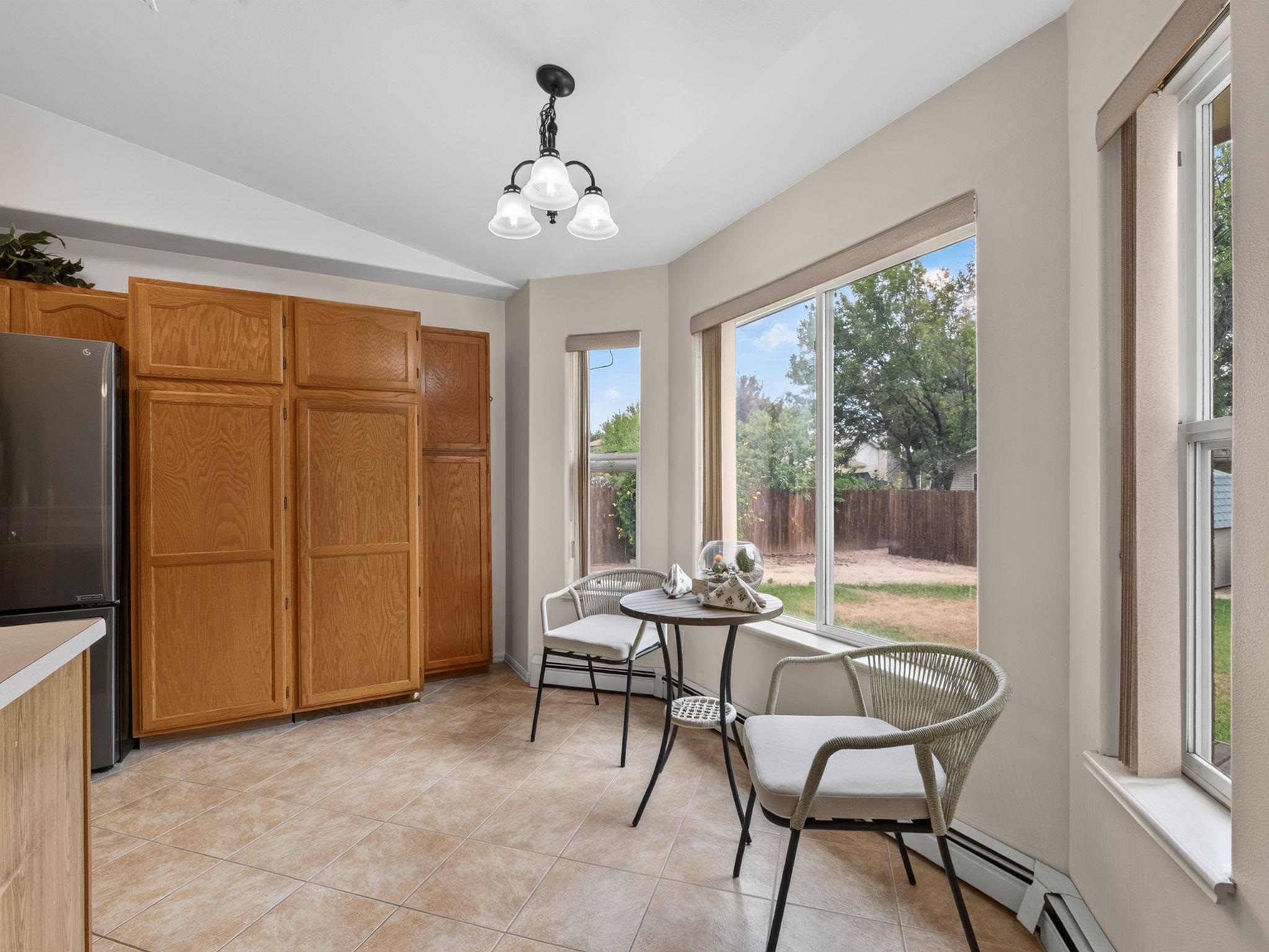 542 N Willow Street Property Photo 16