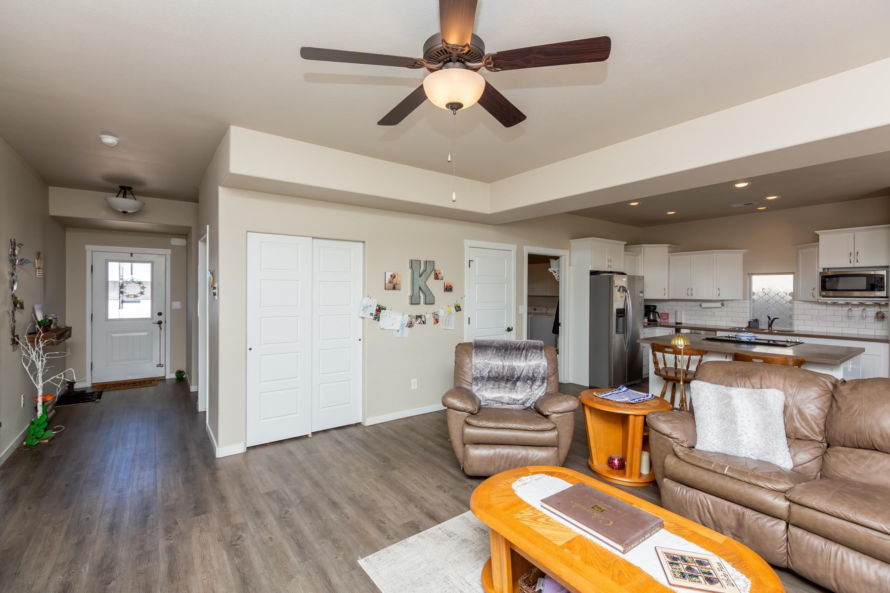 2477 Tiptop Avenue Property Photo 9