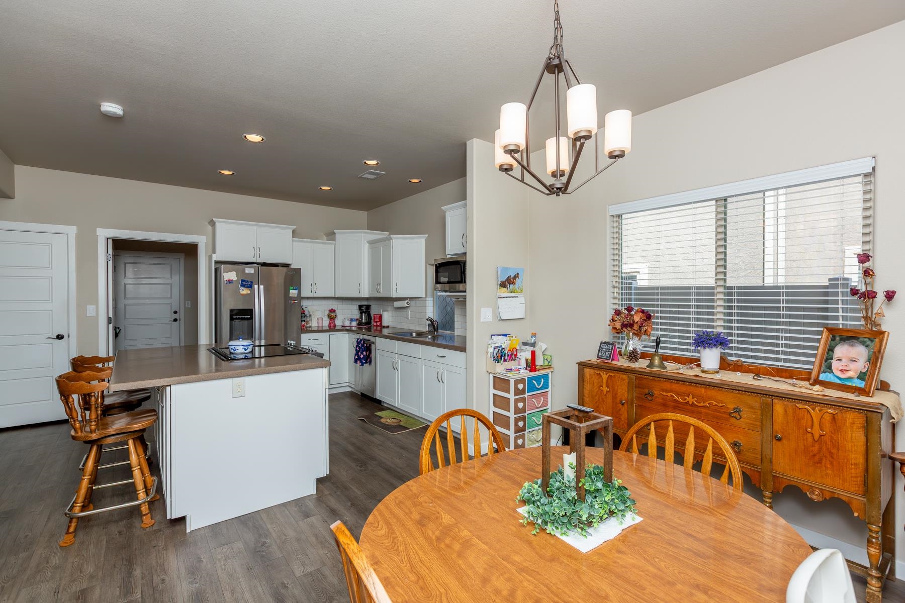 2477 Tiptop Avenue Property Photo 10