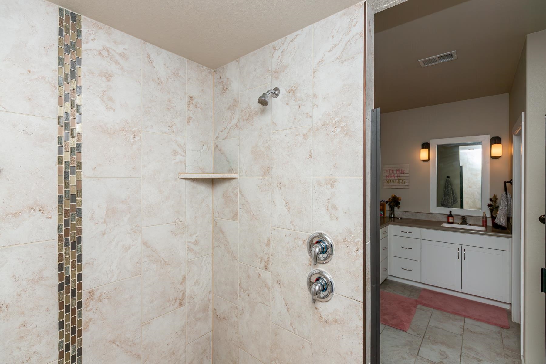 2477 Tiptop Avenue Property Photo 23
