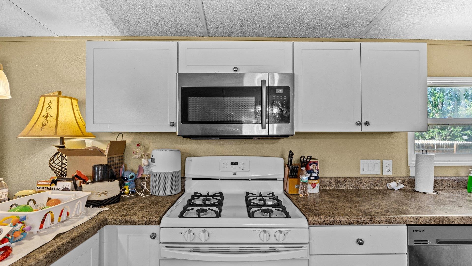 195 Honeysuckle Circle Property Photo 14