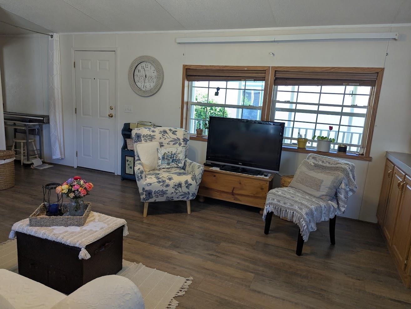 435 32 Road Property Photo 8