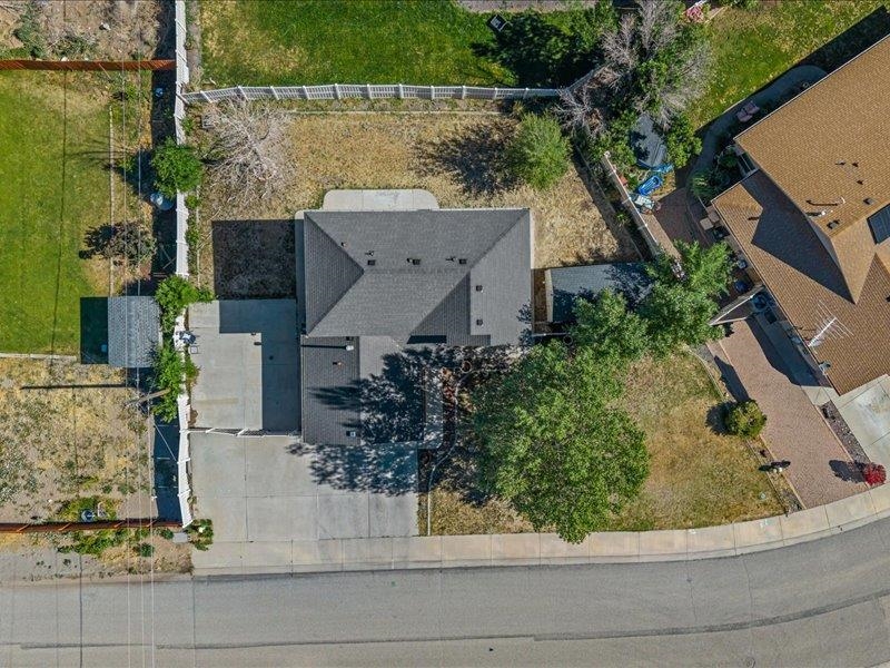 2860 B 3/4 Road Property Photo 4