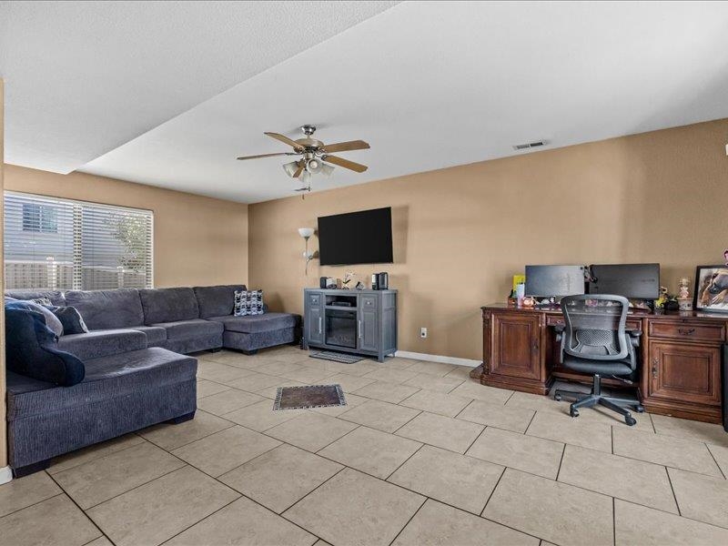 2860 B 3/4 Road Property Photo 9