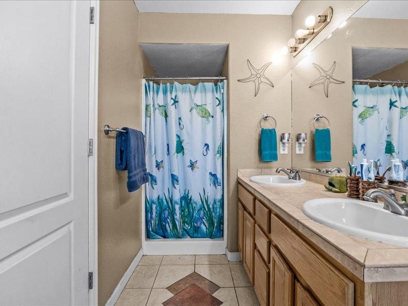 2860 B 3/4 Road Property Photo 20
